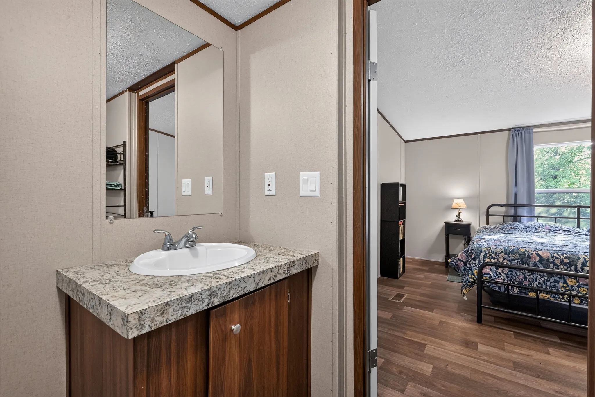 Manufactured Home For Sale in Hood County , 904 Pawnee Trail, Granbury, Texas 76048, 3 Bedroom, 2 Bathroom, Garage spaces, 1,344 Sqft, built in 2023, mls#21340783, Real Estate Agent in Granbury, Homes For Sale in Hood county, Homes For Sale in Granbury, Realtor in Granbury Texas, Real Estate Brokerage Independent Realty Texas, Luminita Cordes Realtor