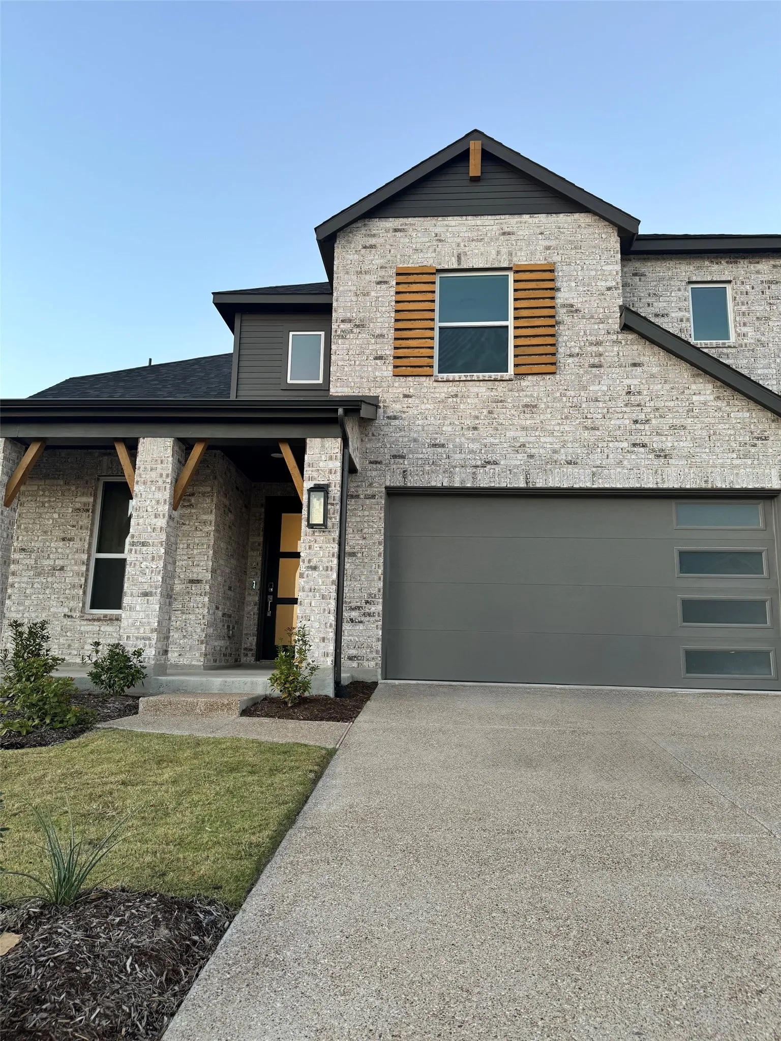 Single Family Residence For Rent in Dallas County , 1845 Solterra Boulevard, Mesquite, Texas 75181, 4 Bedroom, 4 Bathroom, 2 Garage spaces, 2,358 Sqft, built in 2024, Price $3,000, mls#21340954, Real Estate Agent in Mesquite, Homes For Rent in Dallas county, Homes For Rent in Mesquite, Realtor in Mesquite Texas, Real Estate Brokerage Independent Realty Texas, Luminita Cordes Realtor