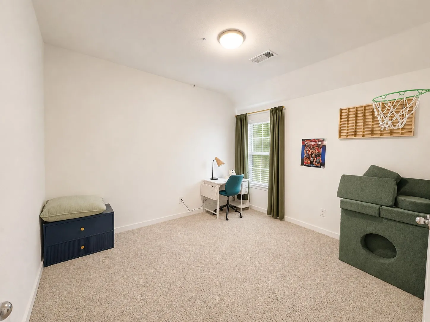 Single Family Residence For Rent in Dallas County , 1845 Solterra Boulevard, Mesquite, Texas 75181, 4 Bedroom, 4 Bathroom, 2 Garage spaces, 2,358 Sqft, built in 2024, Price $3,000, mls#21340954, Real Estate Agent in Mesquite, Homes For Rent in Dallas county, Homes For Rent in Mesquite, Realtor in Mesquite Texas, Real Estate Brokerage Independent Realty Texas, Luminita Cordes Realtor