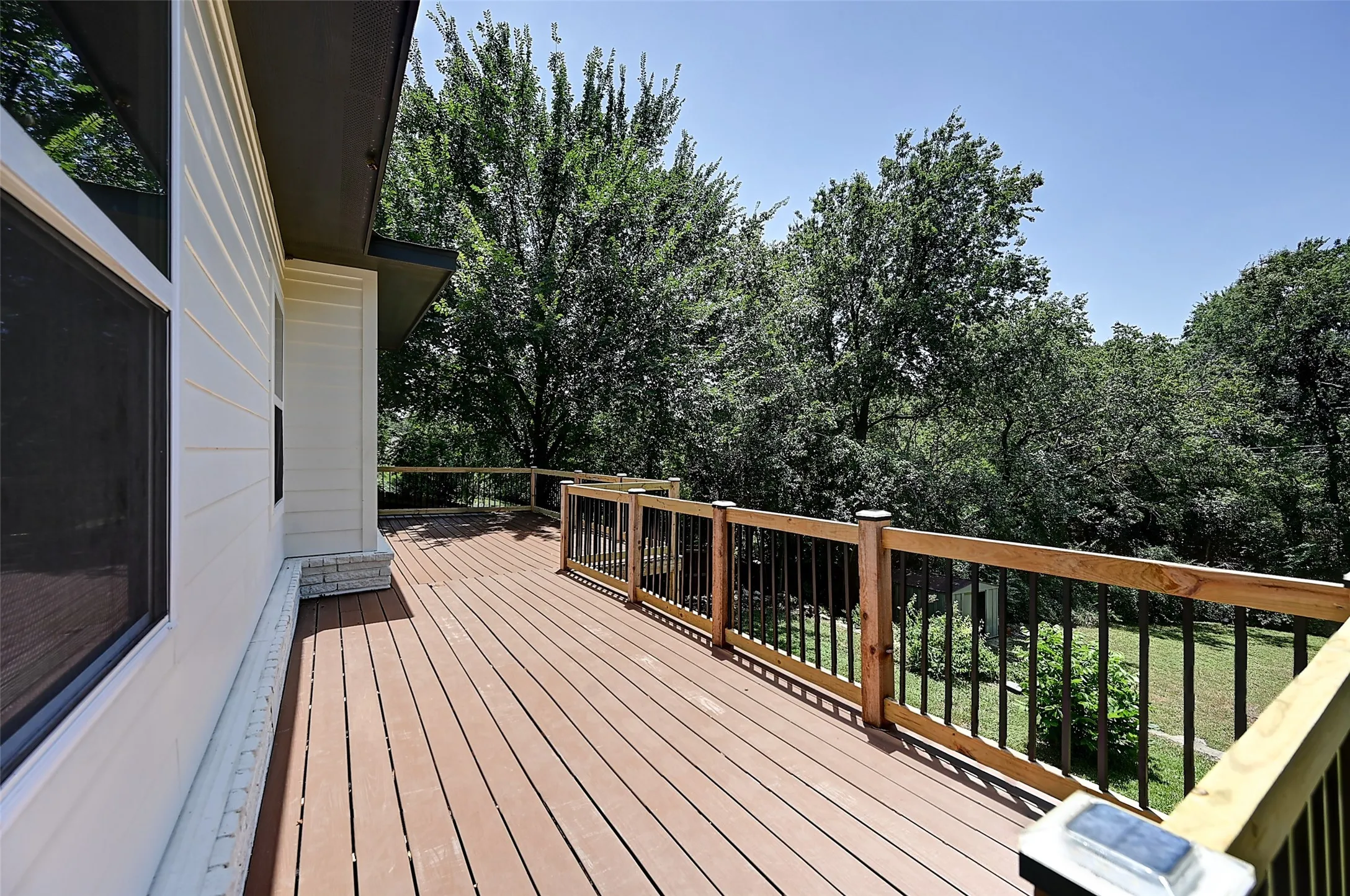 Single Family Residence For Sale in Tarrant County , 3900 Pelham Road, Fort Worth, Texas 76116, 5 Bedroom, 4 Bathroom, 2 Garage spaces, 3,200 Sqft, built in 1957, mls#21334000, Real Estate Agent in Fort Worth, Homes For Sale in Tarrant county, Homes For Sale in Fort Worth, Realtor in Fort Worth Texas, Real Estate Brokerage Independent Realty Texas, Luminita Cordes Realtor