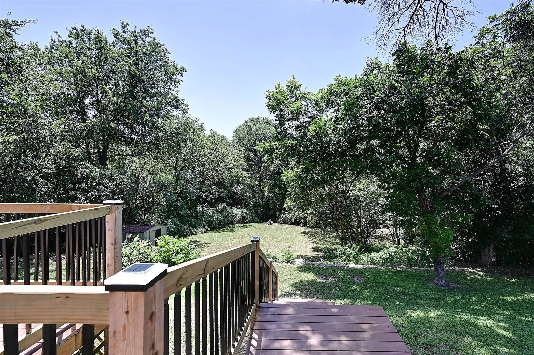Single Family Residence For Sale in Tarrant County , 3900 Pelham Road, Fort Worth, Texas 76116, 5 Bedroom, 4 Bathroom, 2 Garage spaces, 3,200 Sqft, built in 1957, mls#21334000, Real Estate Agent in Fort Worth, Homes For Sale in Tarrant county, Homes For Sale in Fort Worth, Realtor in Fort Worth Texas, Real Estate Brokerage Independent Realty Texas, Luminita Cordes Realtor