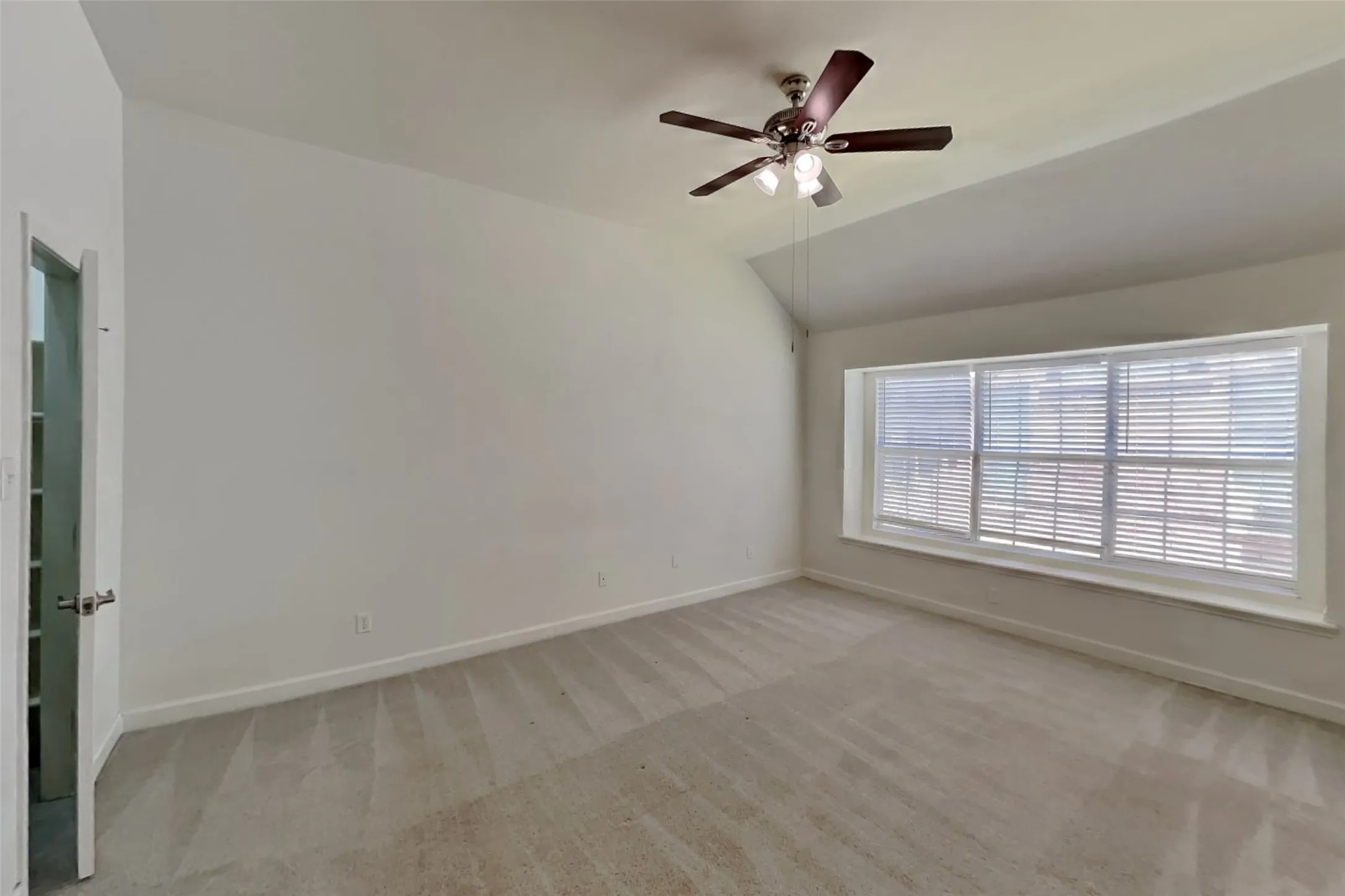 Single Family Residence For Rent in Collin County , 4307 Trailridge Drive, Frisco, Texas 75035, 4 Bedroom, 2 Bathroom, 2 Garage spaces, 2,140 Sqft, built in 1999, mls#21340955, Real Estate Agent in Frisco, Homes For Rent in Collin county, Homes For Rent in Frisco, Realtor in Frisco Texas, Real Estate Brokerage Independent Realty Texas, Luminita Cordes Realtor