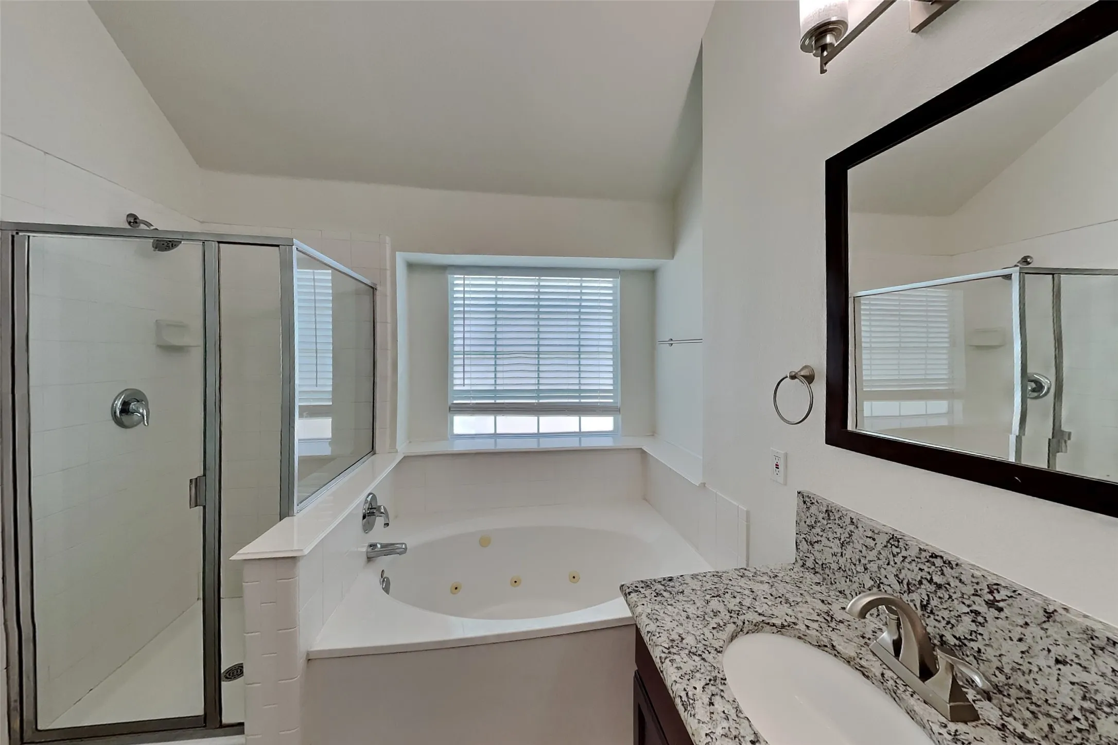 Single Family Residence For Rent in Collin County , 4307 Trailridge Drive, Frisco, Texas 75035, 4 Bedroom, 2 Bathroom, 2 Garage spaces, 2,140 Sqft, built in 1999, mls#21340955, Real Estate Agent in Frisco, Homes For Rent in Collin county, Homes For Rent in Frisco, Realtor in Frisco Texas, Real Estate Brokerage Independent Realty Texas, Luminita Cordes Realtor