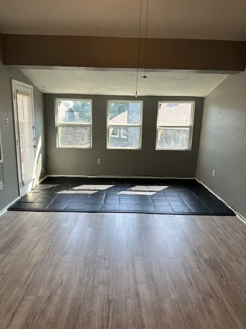 Condominium For Rent in Dallas County , 9696 Walnut Street 1616, Dallas, Texas 75243, 1 Bedroom, 1 Bathroom, Garage spaces, 730 Sqft, built in 1981, Price $895, mls#21340965, Real Estate Agent in Dallas, Homes For Rent in Dallas county, Homes For Rent in Dallas, Realtor in Dallas Texas, Real Estate Brokerage Independent Realty Texas, Luminita Cordes Realtor