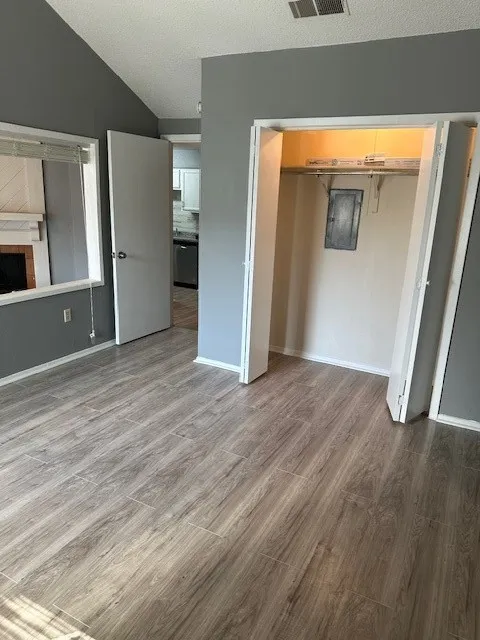 Condominium For Rent in Dallas County , 9696 Walnut Street 1616, Dallas, Texas 75243, 1 Bedroom, 1 Bathroom, Garage spaces, 730 Sqft, built in 1981, Price $895, mls#21340965, Real Estate Agent in Dallas, Homes For Rent in Dallas county, Homes For Rent in Dallas, Realtor in Dallas Texas, Real Estate Brokerage Independent Realty Texas, Luminita Cordes Realtor