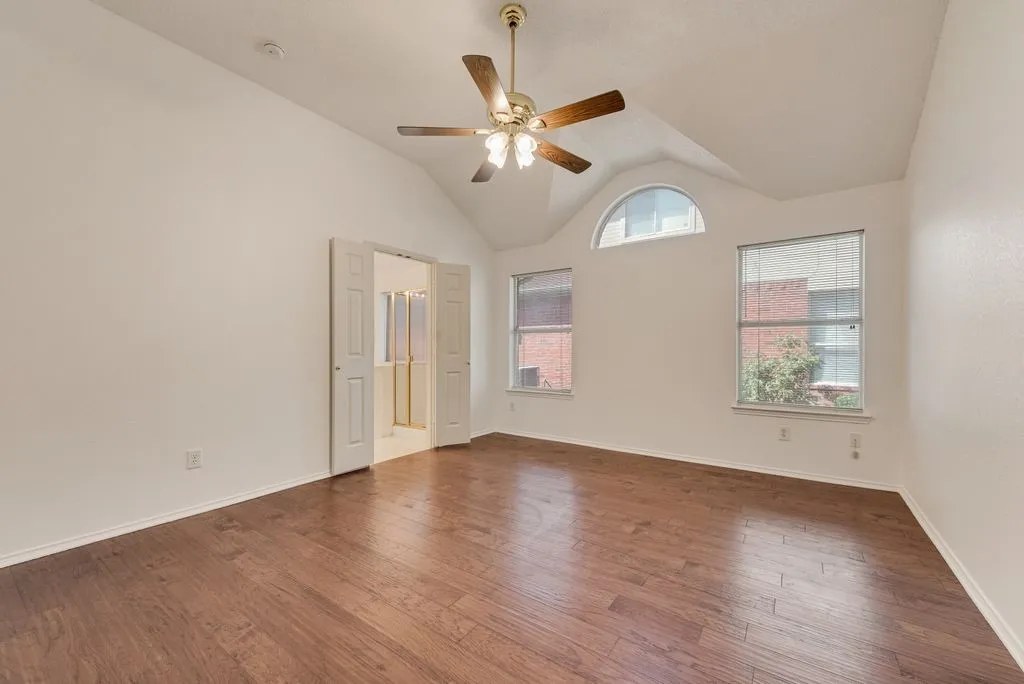 Single Family Residence For Sale in Dallas County , 2704 Crooked Creek, Mesquite, Texas 75181, 4 Bedroom, 2 Bathroom, 2 Garage spaces, 2,189 Sqft, built in 1996, mls#21339148, Real Estate Agent in Mesquite, Homes For Sale in Dallas county, Homes For Sale in Mesquite, Realtor in Mesquite Texas, Real Estate Brokerage Independent Realty Texas, Luminita Cordes Realtor