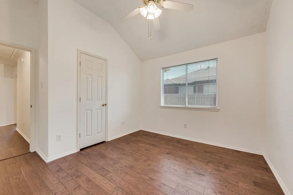 Single Family Residence For Sale in Dallas County , 2704 Crooked Creek, Mesquite, Texas 75181, 4 Bedroom, 2 Bathroom, 2 Garage spaces, 2,189 Sqft, built in 1996, mls#21339148, Real Estate Agent in Mesquite, Homes For Sale in Dallas county, Homes For Sale in Mesquite, Realtor in Mesquite Texas, Real Estate Brokerage Independent Realty Texas, Luminita Cordes Realtor