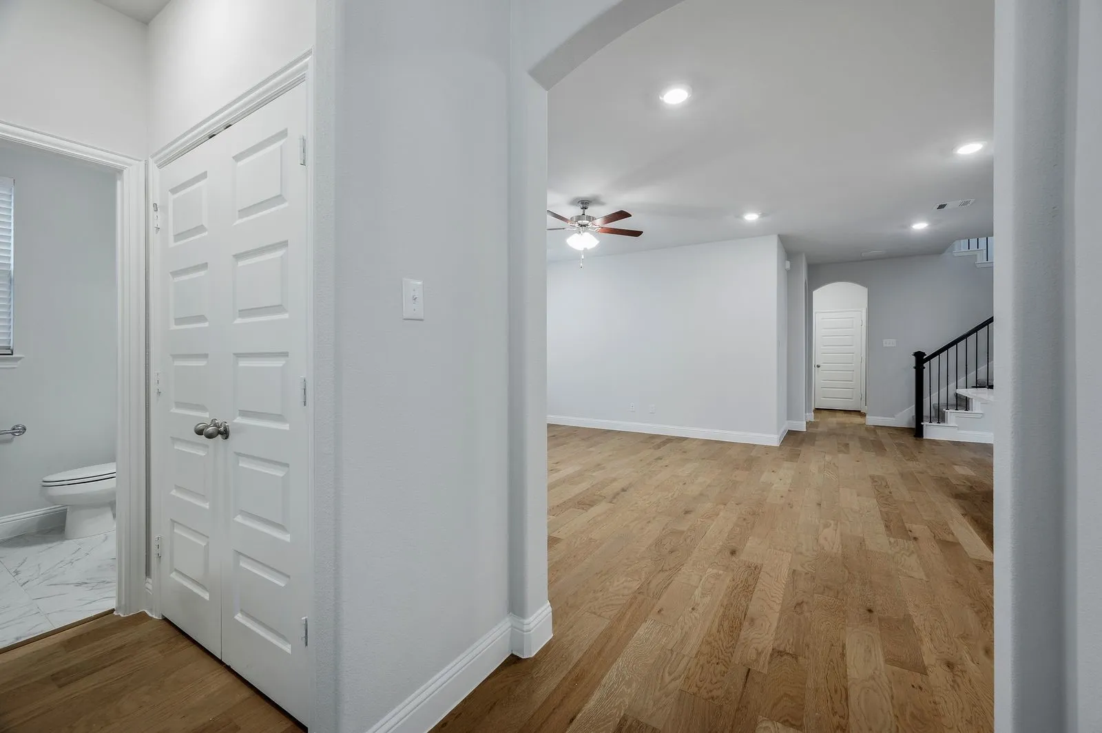 Single Family Residence For Rent in Denton County , 2037 Almassera Drive, Little Elm, Texas 75068, 3 Bedroom, 3 Bathroom, 2 Garage spaces, 2,423 Sqft, built in 2021, mls#21339427, Real Estate Agent in Little Elm, Homes For Rent in Denton county, Homes For Rent in Little Elm, Realtor in Little Elm Texas, Real Estate Brokerage Independent Realty Texas, Luminita Cordes Realtor