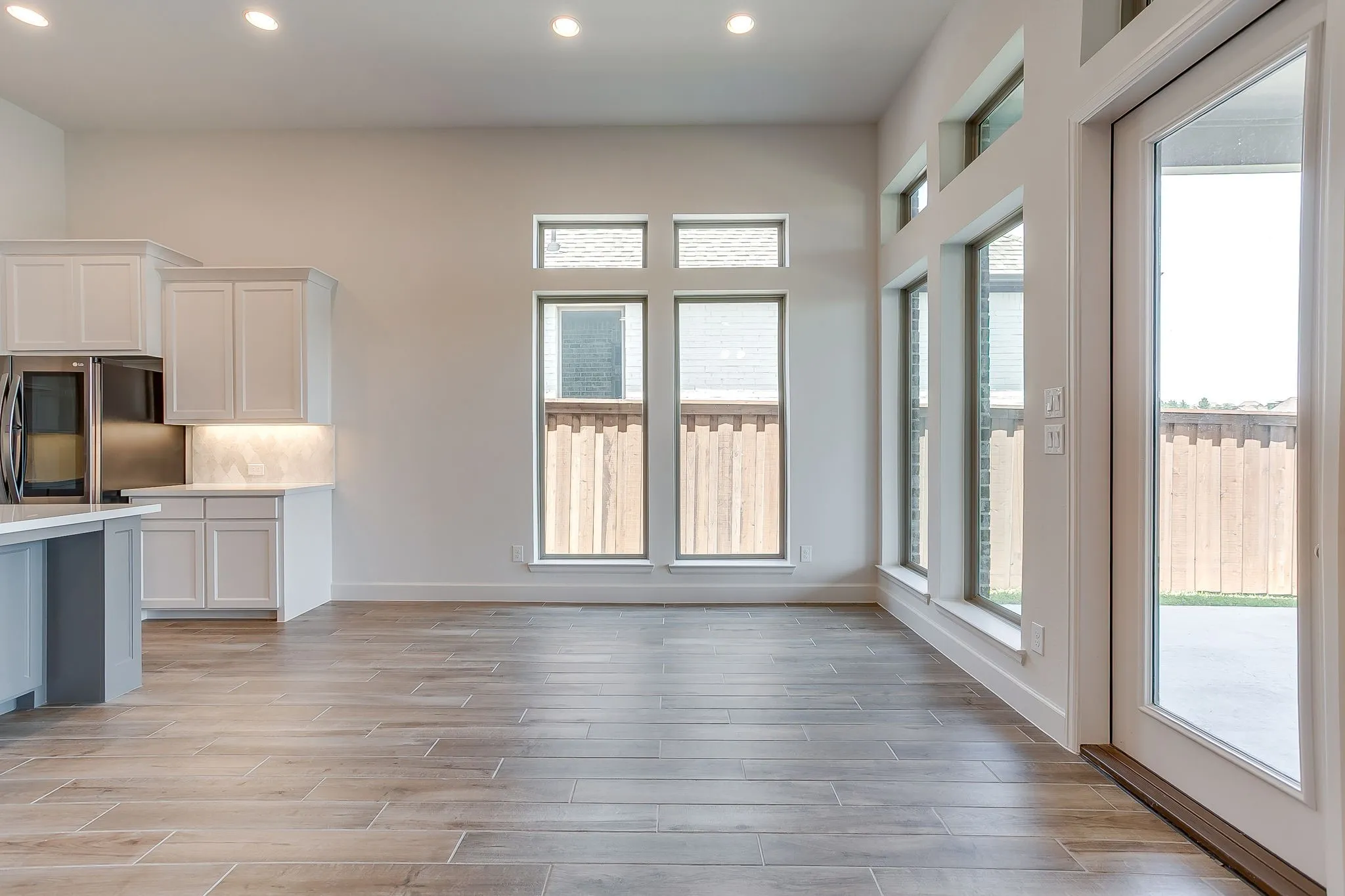 Single Family Residence For Sale in Tarrant County , 5729 Lake Jackson Drive, Fort Worth, Texas 76126, 4 Bedrooms, 4 Bathrooms, 2 Garage spaces, 2,936 Sqft, built in 2022, Price $695,000, mls#21340853, Real Estate Agent in Fort Worth, Homes For Sale in Tarrant county, Homes For Sale in Fort Worth, Realtor in Fort Worth Texas, Real Estate Brokerage Independent Realty Texas, Luminita Cordes Realtor