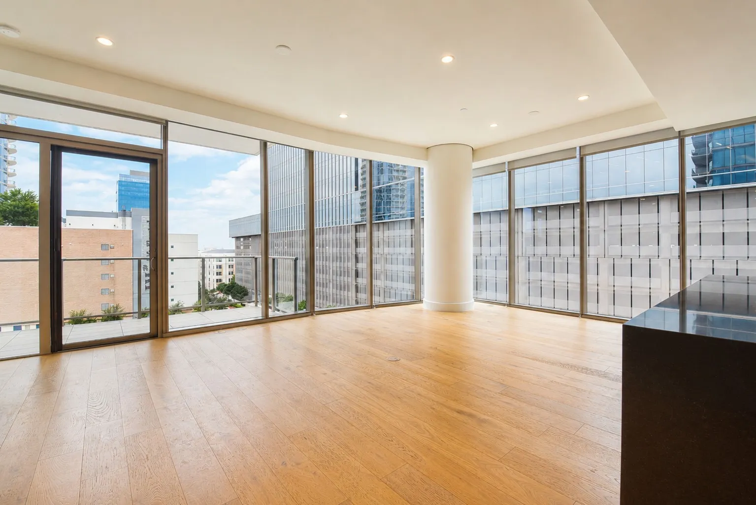 Condominium For Rent in Collin County , 7901 Windrose Avenue 603, Plano, Texas 75024, 2 Bedroom, 3 Bathroom, 2 Garage spaces, 1,834 Sqft, built in 2020, mls#21340974, Real Estate Agent in Plano, Homes For Rent in Collin county, Homes For Rent in Plano, Realtor in Plano Texas, Real Estate Brokerage Independent Realty Texas, Luminita Cordes Realtor
