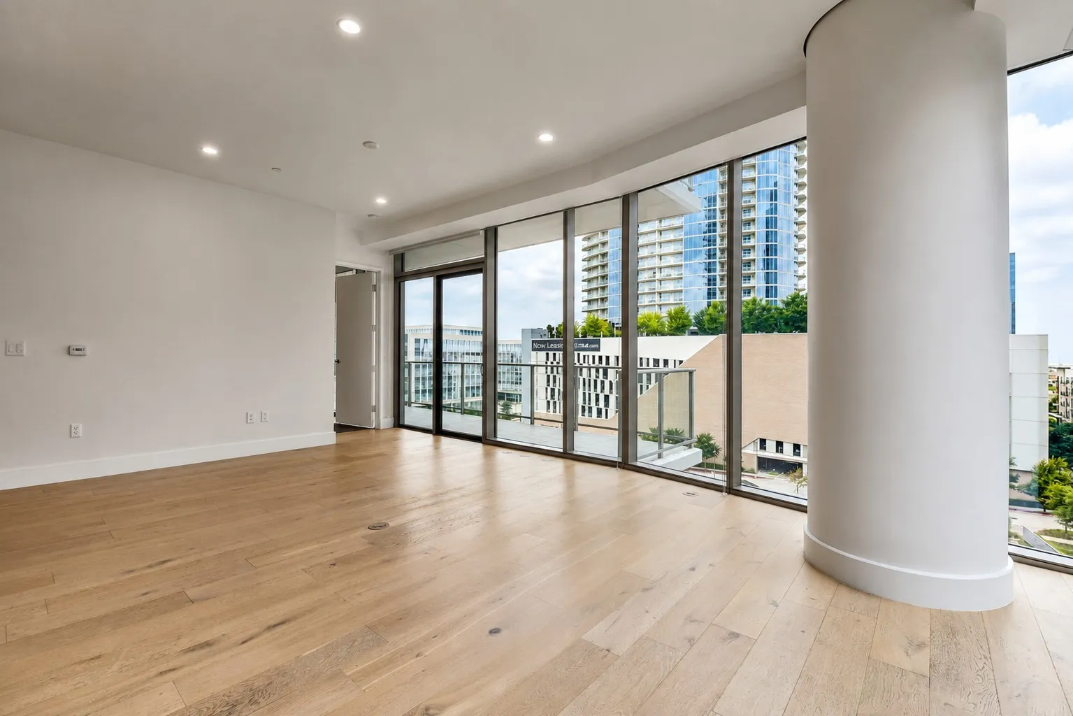 Condominium For Rent in Collin County , 7901 Windrose Avenue 603, Plano, Texas 75024, 2 Bedroom, 3 Bathroom, 2 Garage spaces, 1,834 Sqft, built in 2020, mls#21340974, Real Estate Agent in Plano, Homes For Rent in Collin county, Homes For Rent in Plano, Realtor in Plano Texas, Real Estate Brokerage Independent Realty Texas, Luminita Cordes Realtor