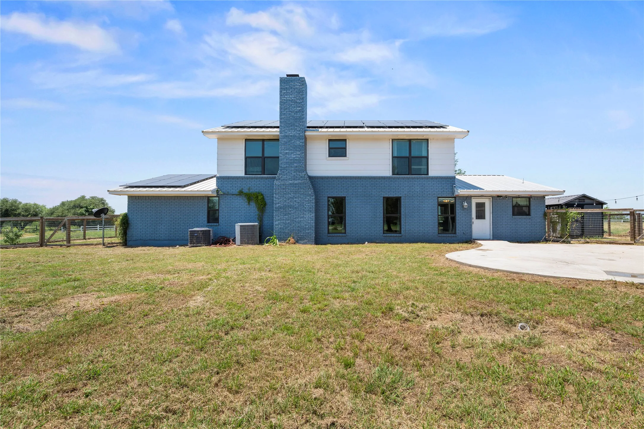 Single Family Residence For Sale in San Saba County , 151 County Road 133, Richland Springs, Texas 76871, 5 Bedroom, 2 Bathroom, 1 Garage spaces, 2,756 Sqft, built in 1998, mls#21340403, Real Estate Agent in Richland Springs, Homes For Sale in San Saba county, Homes For Sale in Richland Springs, Realtor in Richland Springs Texas, Real Estate Brokerage Independent Realty Texas, Luminita Cordes Realtor