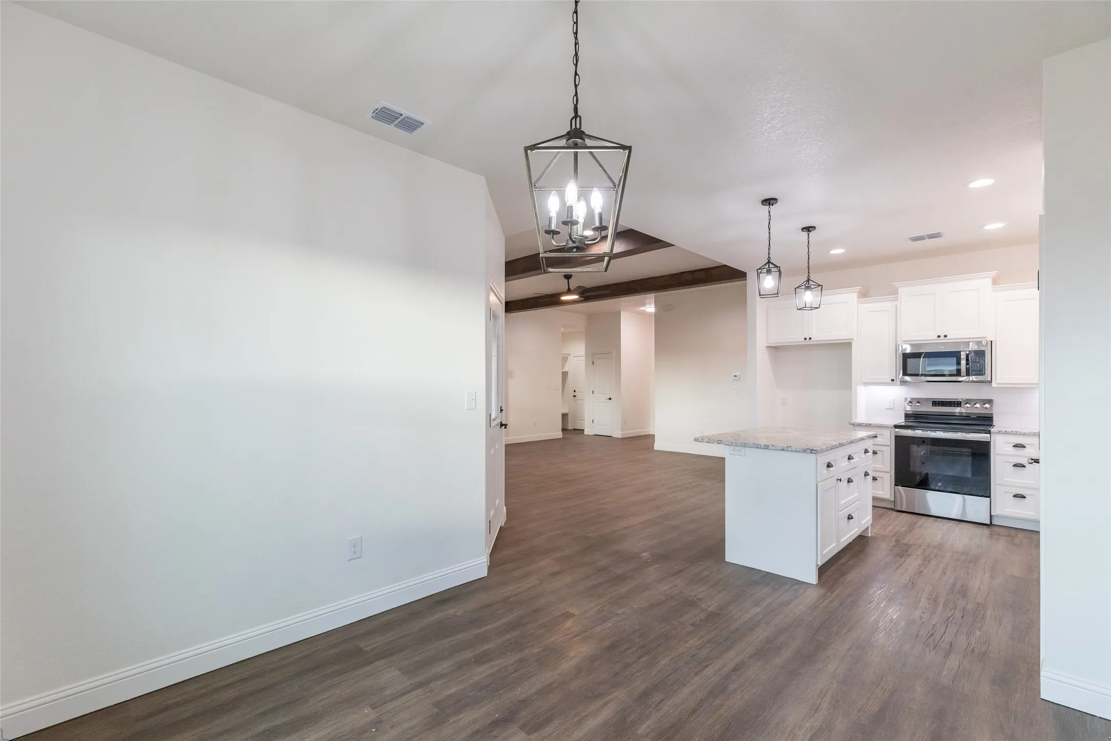 Single Family Residence For Sale in Taylor County , 7658 Wildflower Way, Abilene, Texas 79602, 3 Bedroom, 2 Bathroom, 2 Garage spaces, 1,763 Sqft, built in 2026, mls#21340978, Real Estate Agent in Abilene, Homes For Sale in Taylor county, Homes For Sale in Abilene, Realtor in Abilene Texas, Real Estate Brokerage Independent Realty Texas, Luminita Cordes Realtor