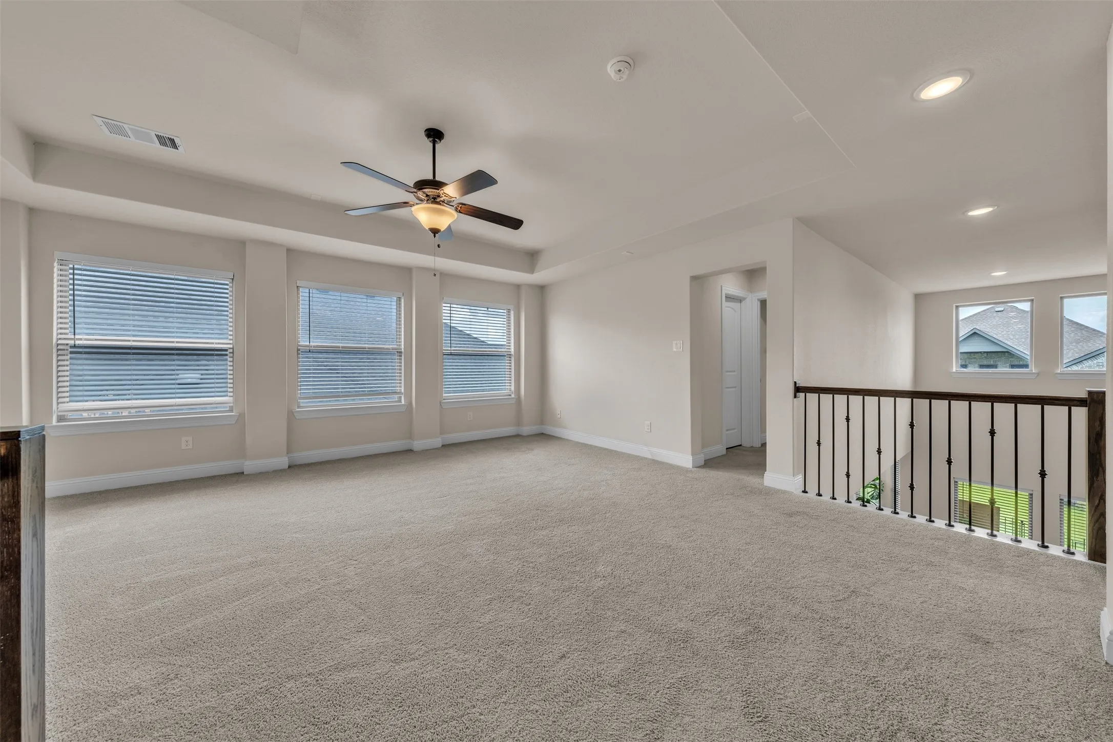 Single Family Residence For Sale in Johnson County , 2103 Horizon Drive, Mansfield, Texas 76063, 5 Bedroom, 4 Bathroom, 3 Garage spaces, 3,704 Sqft, built in 2023, mls#21331807, Real Estate Agent in Mansfield, Homes For Sale in Johnson county, Homes For Sale in Mansfield, Realtor in Mansfield Texas, Real Estate Brokerage Independent Realty Texas, Luminita Cordes Realtor
