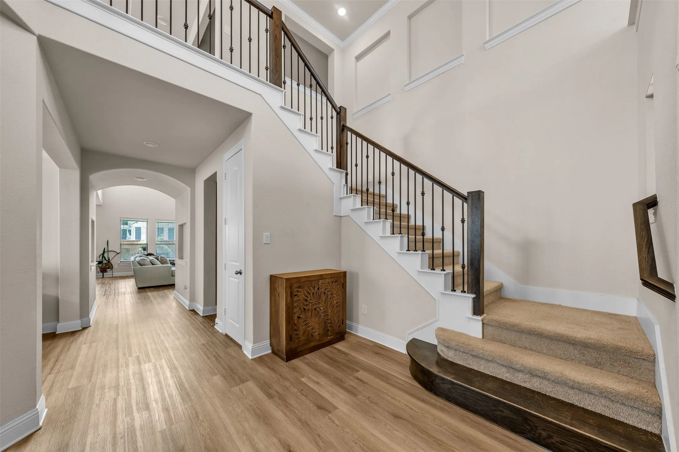 Single Family Residence For Sale in Johnson County , 2103 Horizon Drive, Mansfield, Texas 76063, 5 Bedroom, 4 Bathroom, 3 Garage spaces, 3,704 Sqft, built in 2023, mls#21331807, Real Estate Agent in Mansfield, Homes For Sale in Johnson county, Homes For Sale in Mansfield, Realtor in Mansfield Texas, Real Estate Brokerage Independent Realty Texas, Luminita Cordes Realtor