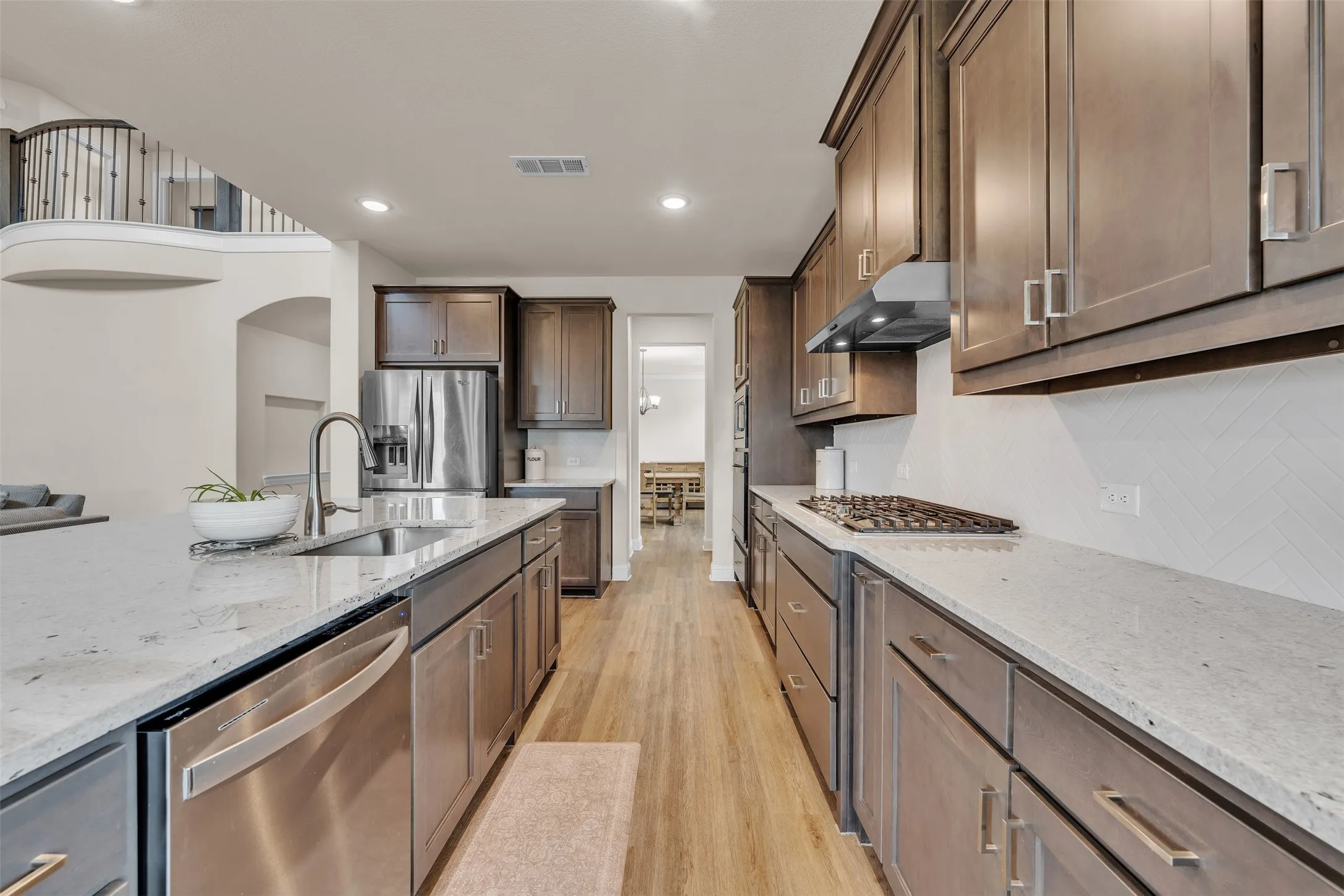 Single Family Residence For Sale in Johnson County , 2103 Horizon Drive, Mansfield, Texas 76063, 5 Bedroom, 4 Bathroom, 3 Garage spaces, 3,704 Sqft, built in 2023, mls#21331807, Real Estate Agent in Mansfield, Homes For Sale in Johnson county, Homes For Sale in Mansfield, Realtor in Mansfield Texas, Real Estate Brokerage Independent Realty Texas, Luminita Cordes Realtor