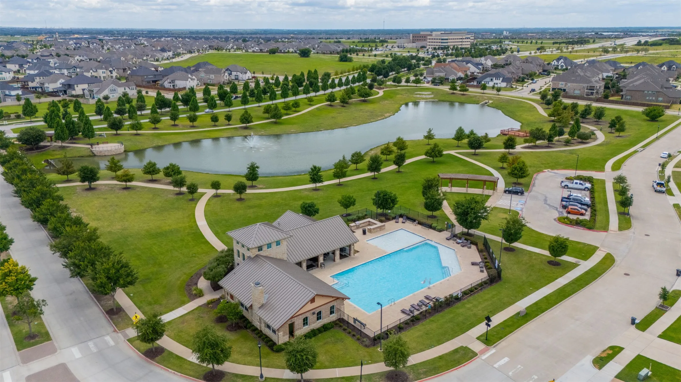 Single Family Residence For Sale in Johnson County , 2103 Horizon Drive, Mansfield, Texas 76063, 5 Bedroom, 4 Bathroom, 3 Garage spaces, 3,704 Sqft, built in 2023, mls#21331807, Real Estate Agent in Mansfield, Homes For Sale in Johnson county, Homes For Sale in Mansfield, Realtor in Mansfield Texas, Real Estate Brokerage Independent Realty Texas, Luminita Cordes Realtor