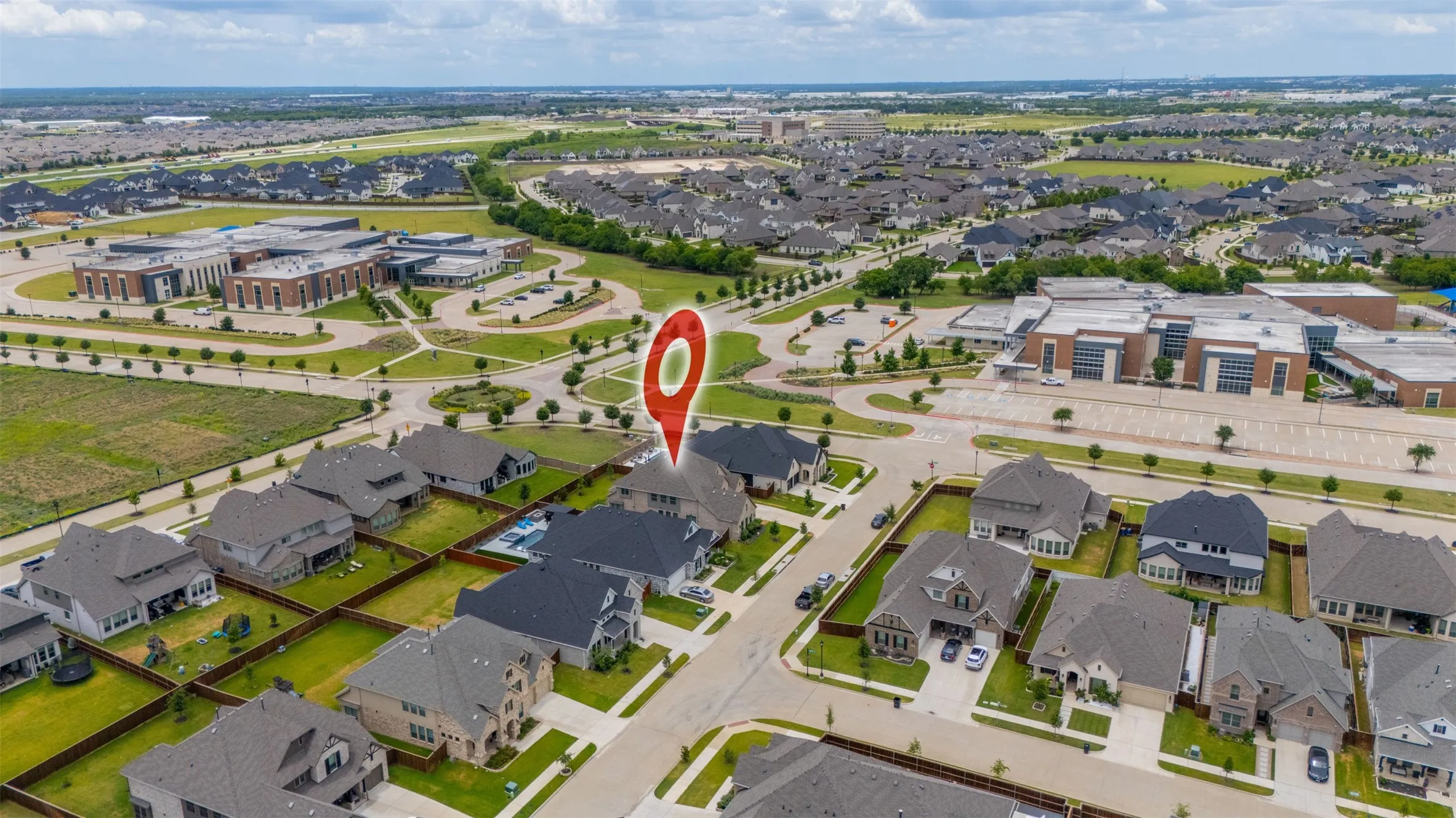 Single Family Residence For Sale in Johnson County , 2103 Horizon Drive, Mansfield, Texas 76063, 5 Bedroom, 4 Bathroom, 3 Garage spaces, 3,704 Sqft, built in 2023, mls#21331807, Real Estate Agent in Mansfield, Homes For Sale in Johnson county, Homes For Sale in Mansfield, Realtor in Mansfield Texas, Real Estate Brokerage Independent Realty Texas, Luminita Cordes Realtor