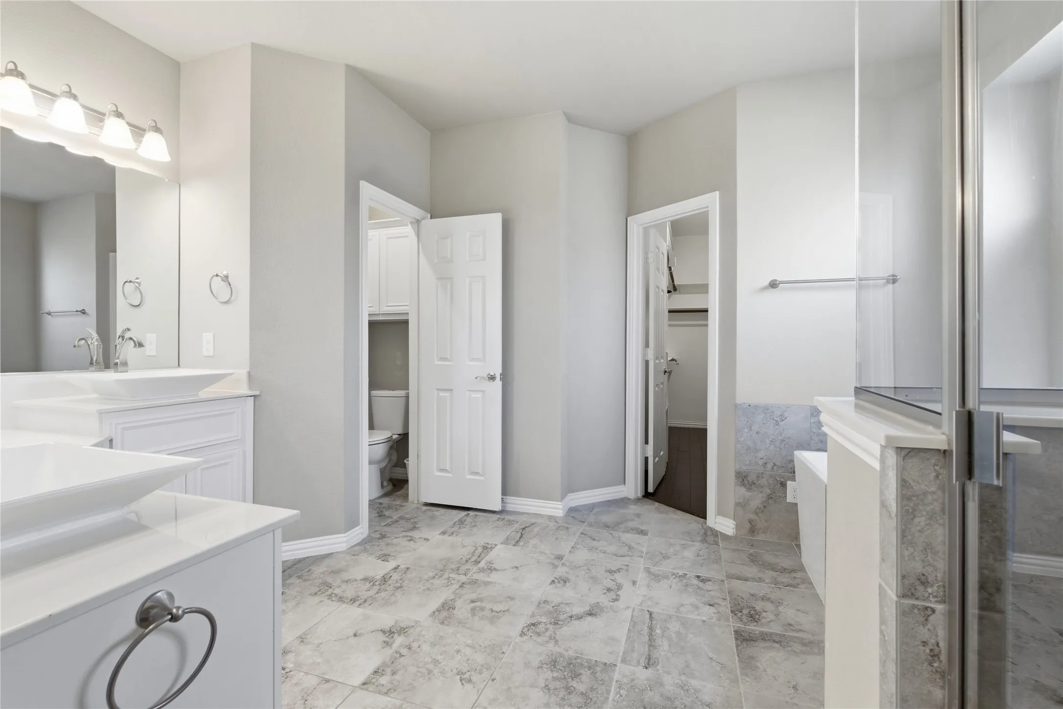 Single Family Residence For Sale in Ellis County , 2610 S Anson Road, Glenn Heights, Texas 75154, 5 Bedroom, 4 Bathroom, 2 Garage spaces, 5,003 Sqft, built in 2018, mls#21340269, Real Estate Agent in Glenn Heights, Homes For Sale in Ellis county, Homes For Sale in Glenn Heights, Realtor in Glenn Heights Texas, Real Estate Brokerage Independent Realty Texas, Luminita Cordes Realtor