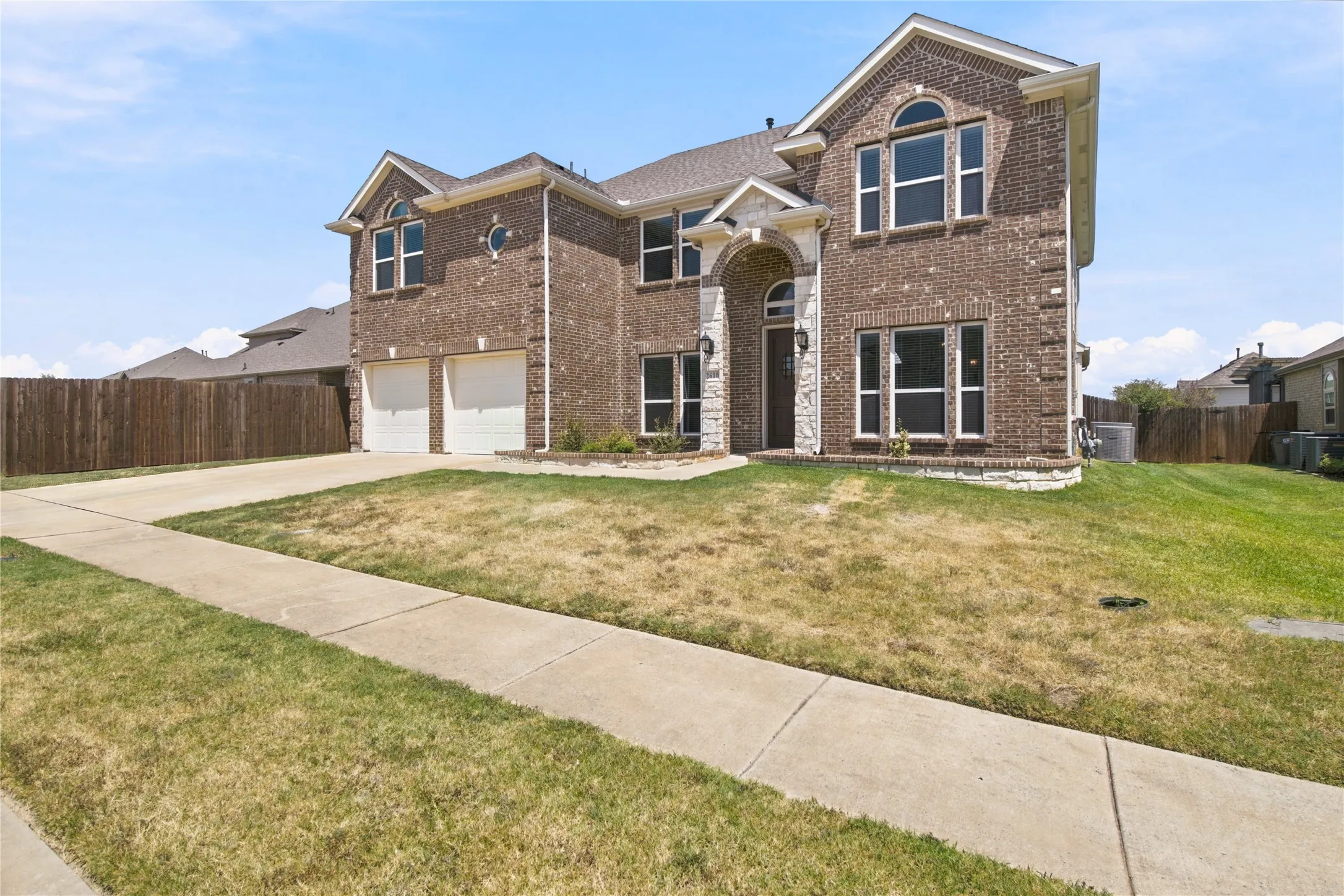 Single Family Residence For Sale in Ellis County , 2610 S Anson Road, Glenn Heights, Texas 75154, 5 Bedroom, 4 Bathroom, 2 Garage spaces, 5,003 Sqft, built in 2018, mls#21340269, Real Estate Agent in Glenn Heights, Homes For Sale in Ellis county, Homes For Sale in Glenn Heights, Realtor in Glenn Heights Texas, Real Estate Brokerage Independent Realty Texas, Luminita Cordes Realtor