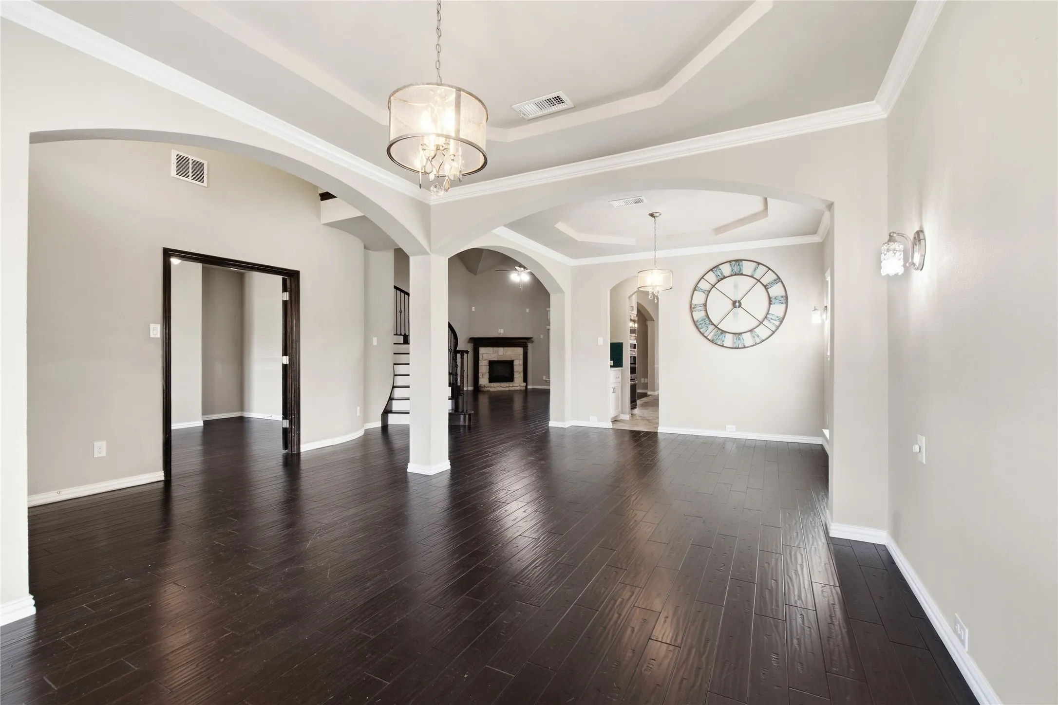 Single Family Residence For Sale in Ellis County , 2610 S Anson Road, Glenn Heights, Texas 75154, 5 Bedroom, 4 Bathroom, 2 Garage spaces, 5,003 Sqft, built in 2018, mls#21340269, Real Estate Agent in Glenn Heights, Homes For Sale in Ellis county, Homes For Sale in Glenn Heights, Realtor in Glenn Heights Texas, Real Estate Brokerage Independent Realty Texas, Luminita Cordes Realtor