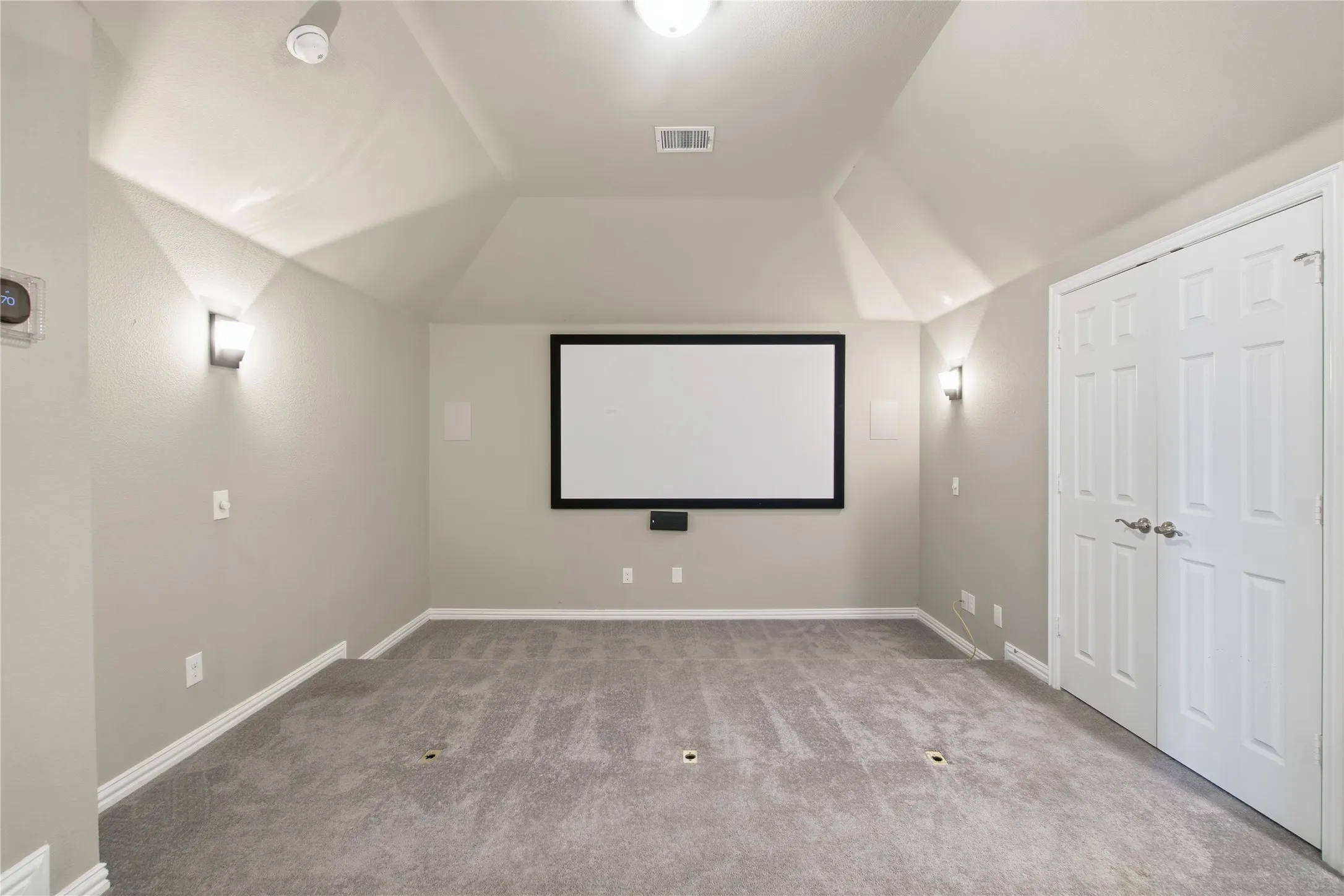 Single Family Residence For Sale in Ellis County , 2610 S Anson Road, Glenn Heights, Texas 75154, 5 Bedroom, 4 Bathroom, 2 Garage spaces, 5,003 Sqft, built in 2018, mls#21340269, Real Estate Agent in Glenn Heights, Homes For Sale in Ellis county, Homes For Sale in Glenn Heights, Realtor in Glenn Heights Texas, Real Estate Brokerage Independent Realty Texas, Luminita Cordes Realtor