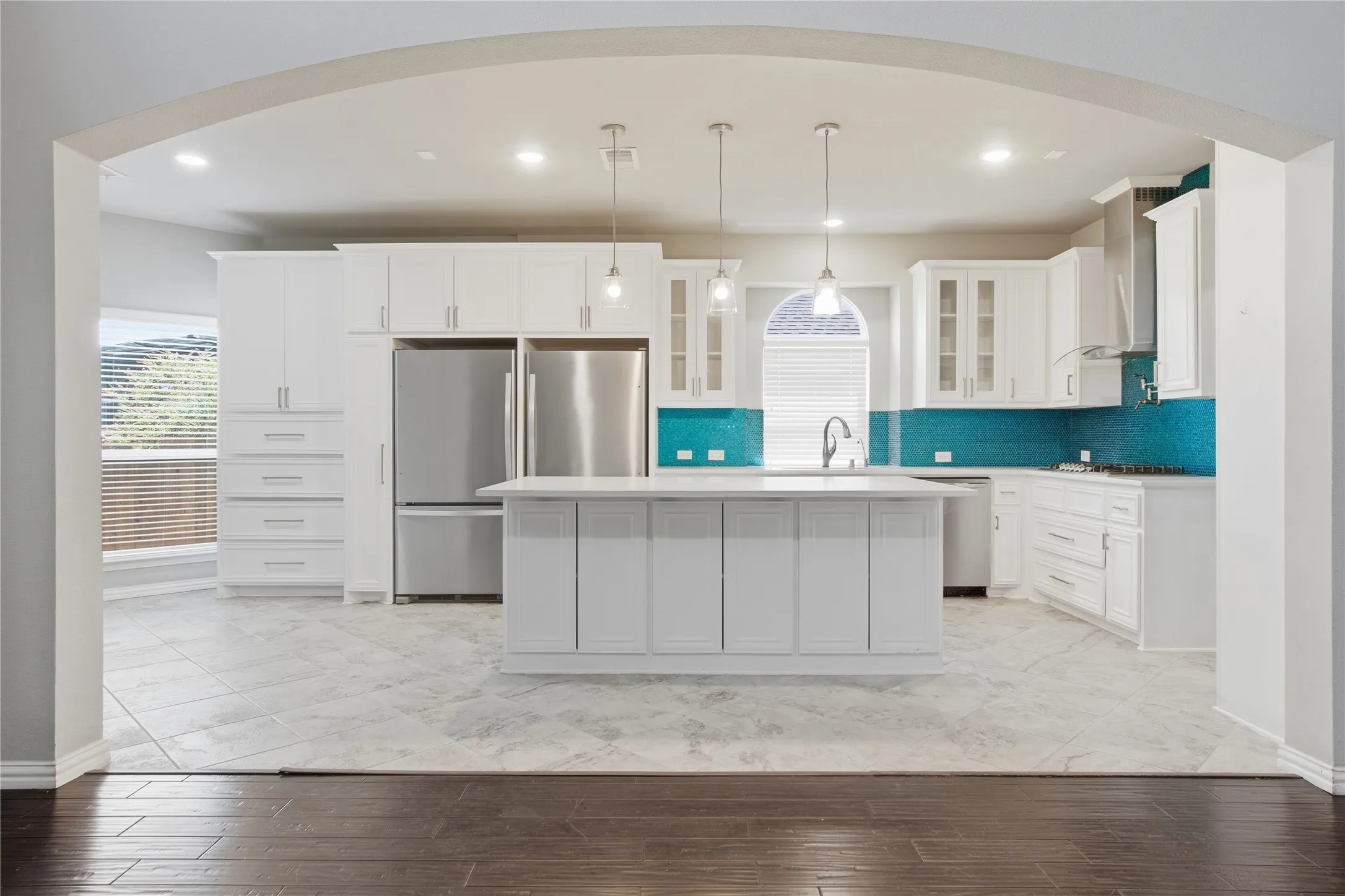 Single Family Residence For Sale in Ellis County , 2610 S Anson Road, Glenn Heights, Texas 75154, 5 Bedroom, 4 Bathroom, 2 Garage spaces, 5,003 Sqft, built in 2018, mls#21340269, Real Estate Agent in Glenn Heights, Homes For Sale in Ellis county, Homes For Sale in Glenn Heights, Realtor in Glenn Heights Texas, Real Estate Brokerage Independent Realty Texas, Luminita Cordes Realtor