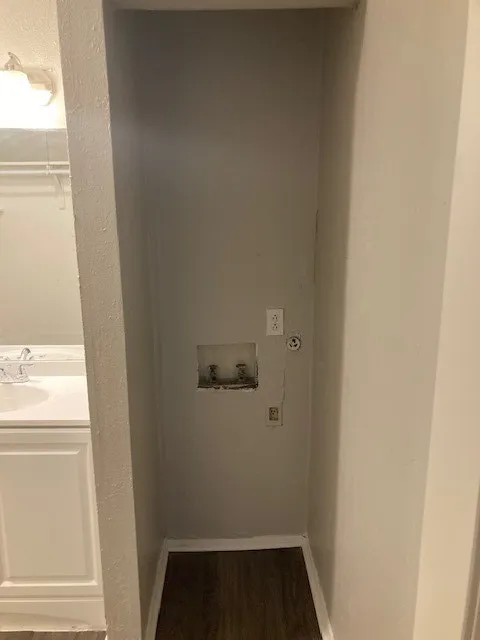 Condominium For Rent in Dallas County , 9696 Walnut Street 1713, Dallas, Texas 75243, 1 Bedroom, 1 Bathroom, Garage spaces, 730 Sqft, built in 1981, mls#21340986, Real Estate Agent in Dallas, Homes For Rent in Dallas county, Homes For Rent in Dallas, Realtor in Dallas Texas, Real Estate Brokerage Independent Realty Texas, Luminita Cordes Realtor