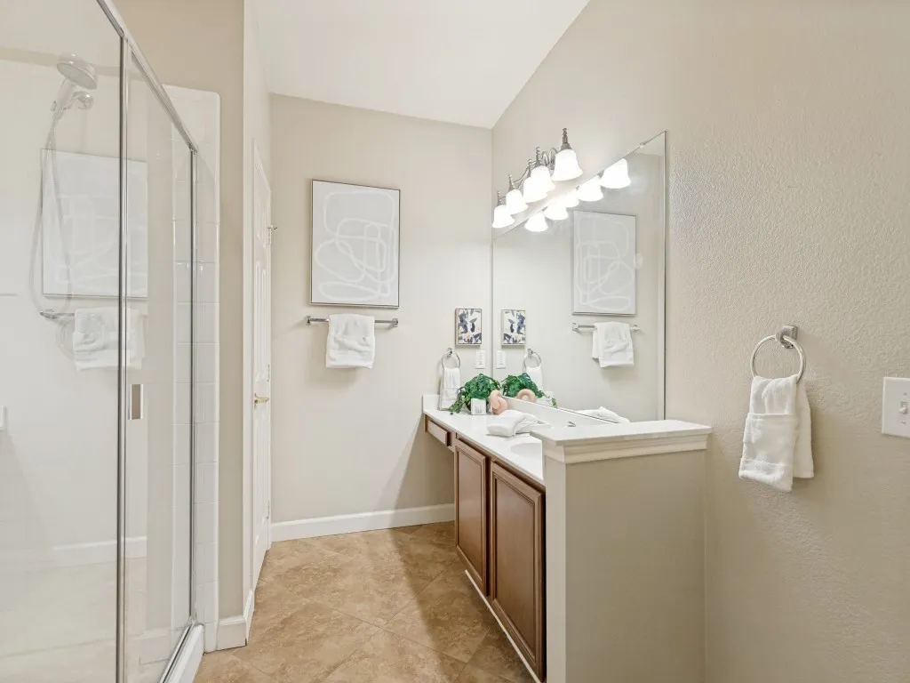 Townhouse For Sale in Collin County , 9900 Rockwall Road, Plano, Texas 75025, 2 Bedroom, 2 Bathroom, 2 Garage spaces, 1,557 Sqft, built in 2003, mls#21340073, Real Estate Agent in Plano, Homes For Sale in Collin county, Homes For Sale in Plano, Realtor in Plano Texas, Real Estate Brokerage Independent Realty Texas, Luminita Cordes Realtor