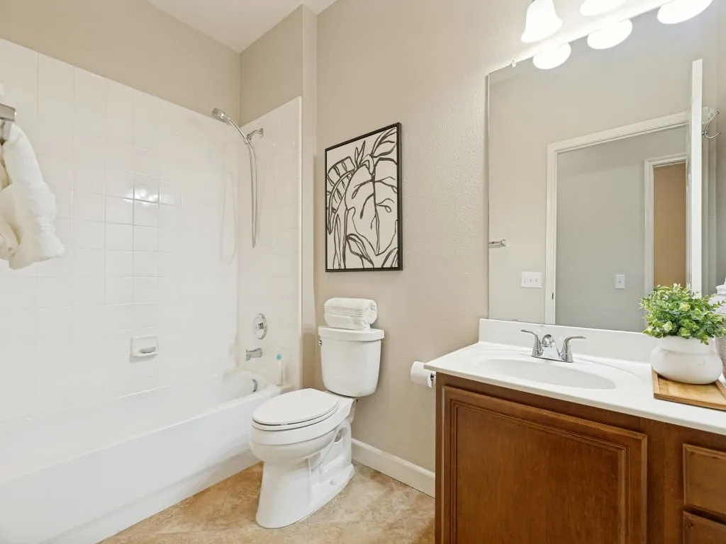 Townhouse For Sale in Collin County , 9900 Rockwall Road, Plano, Texas 75025, 2 Bedroom, 2 Bathroom, 2 Garage spaces, 1,557 Sqft, built in 2003, mls#21340073, Real Estate Agent in Plano, Homes For Sale in Collin county, Homes For Sale in Plano, Realtor in Plano Texas, Real Estate Brokerage Independent Realty Texas, Luminita Cordes Realtor