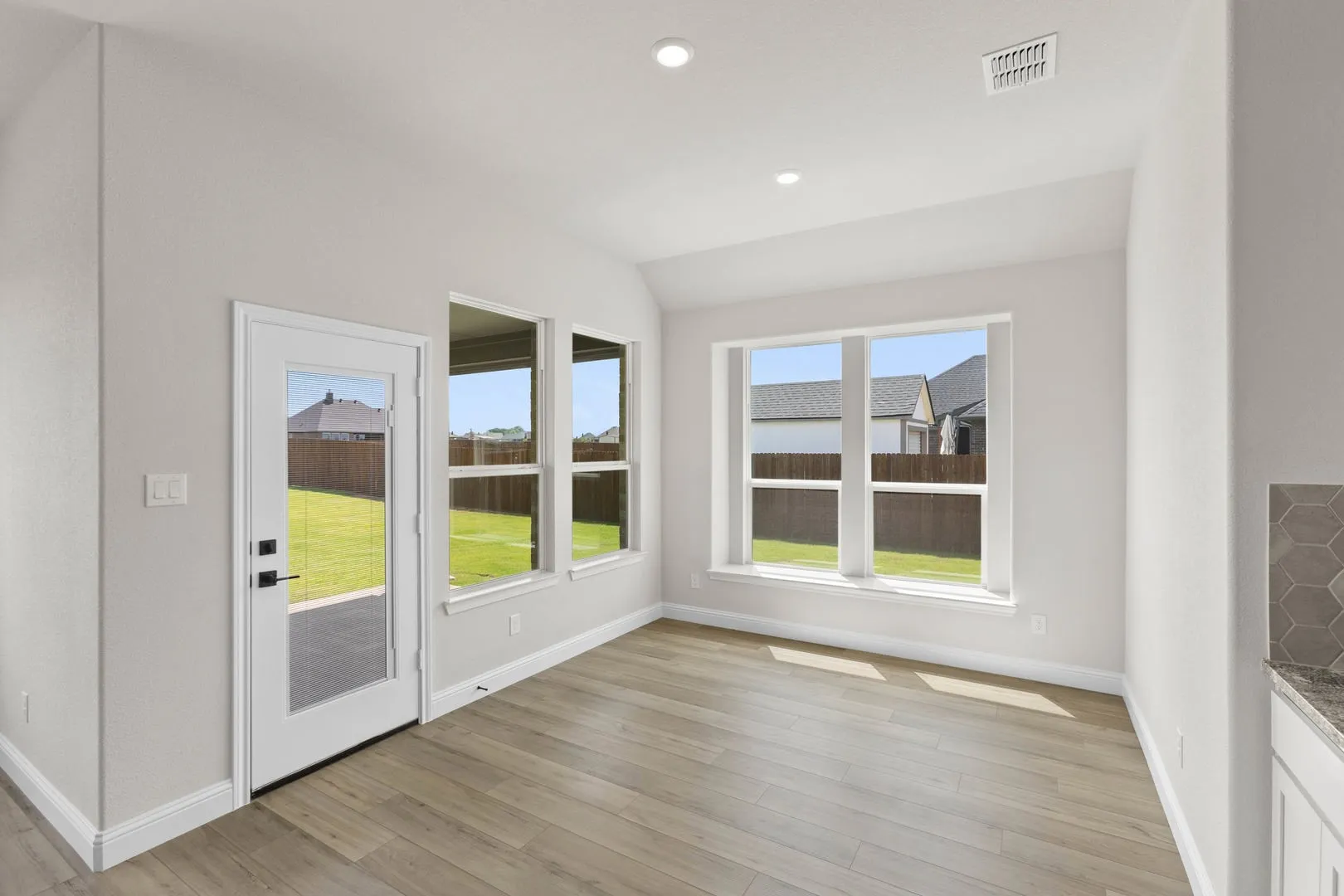 DFW-Coyote Crossing-Concept 2622-121 Mikasi Street-Dining-Risewell Homes-1