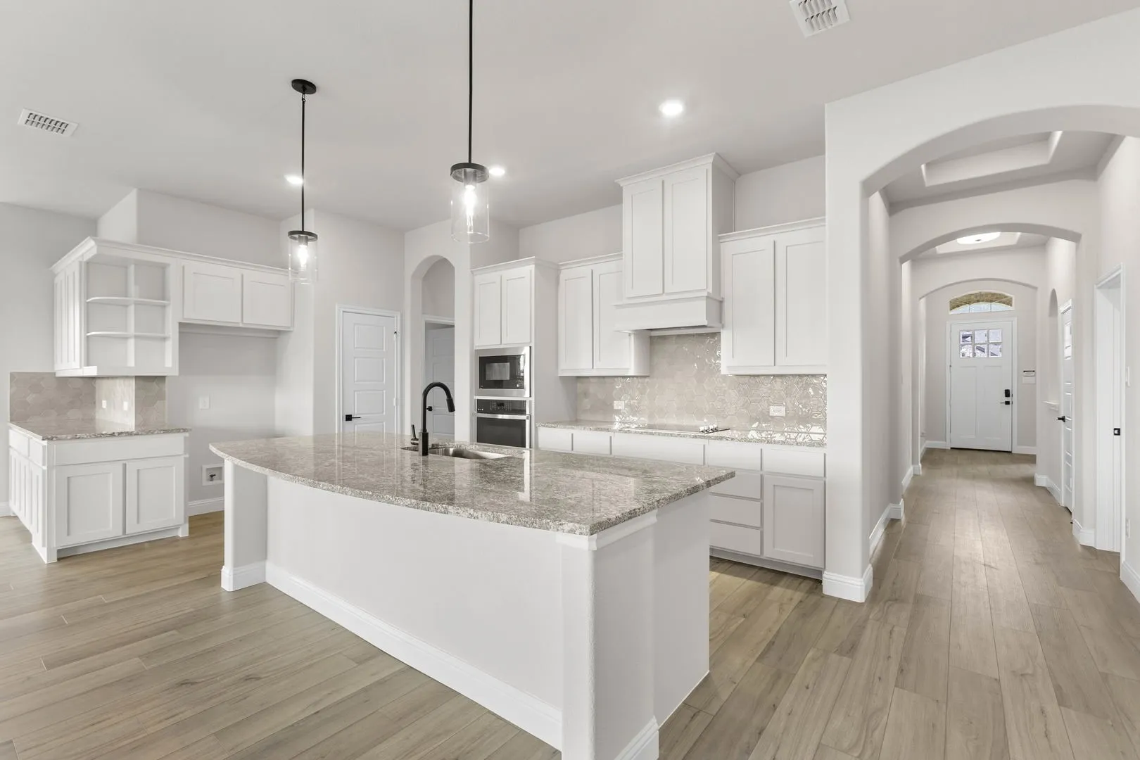 DFW-Coyote Crossing-Concept 2622-121 Mikasi Street-Kitchen-Risewell Homes-2