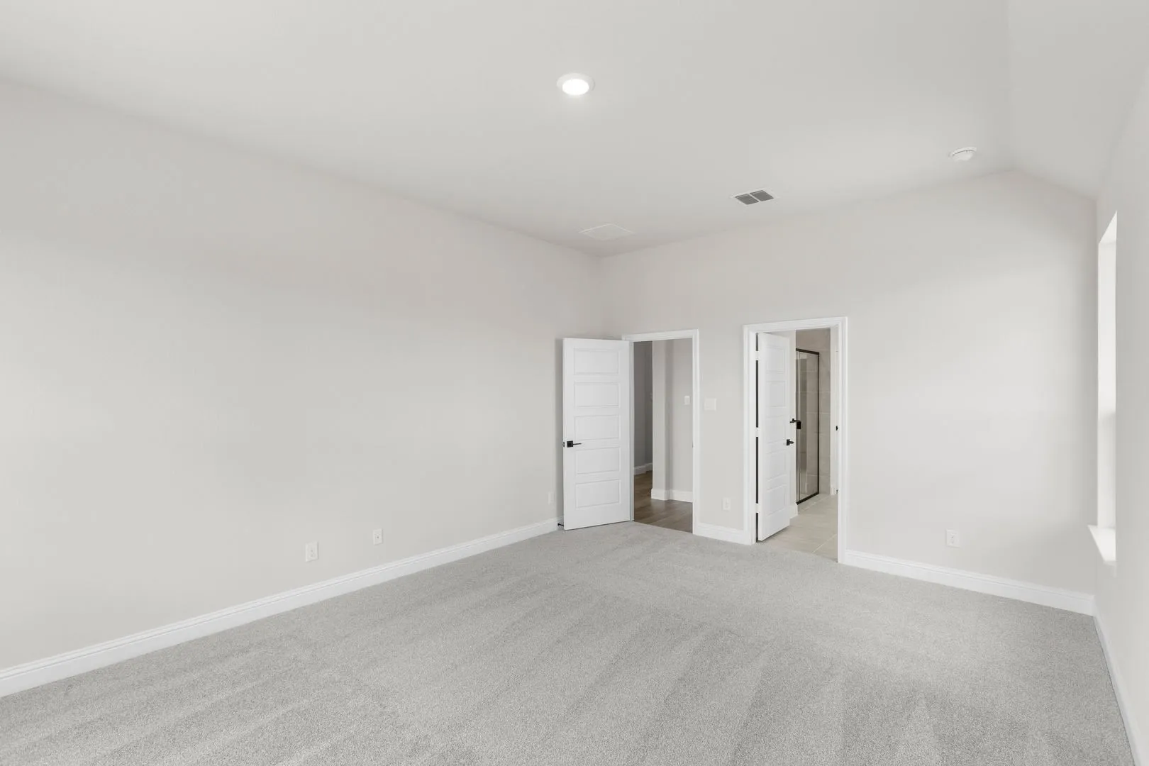 DFW-Coyote Crossing-Concept 2622-121 Mikasi Street-Primary Suite-Risewell Homes-2