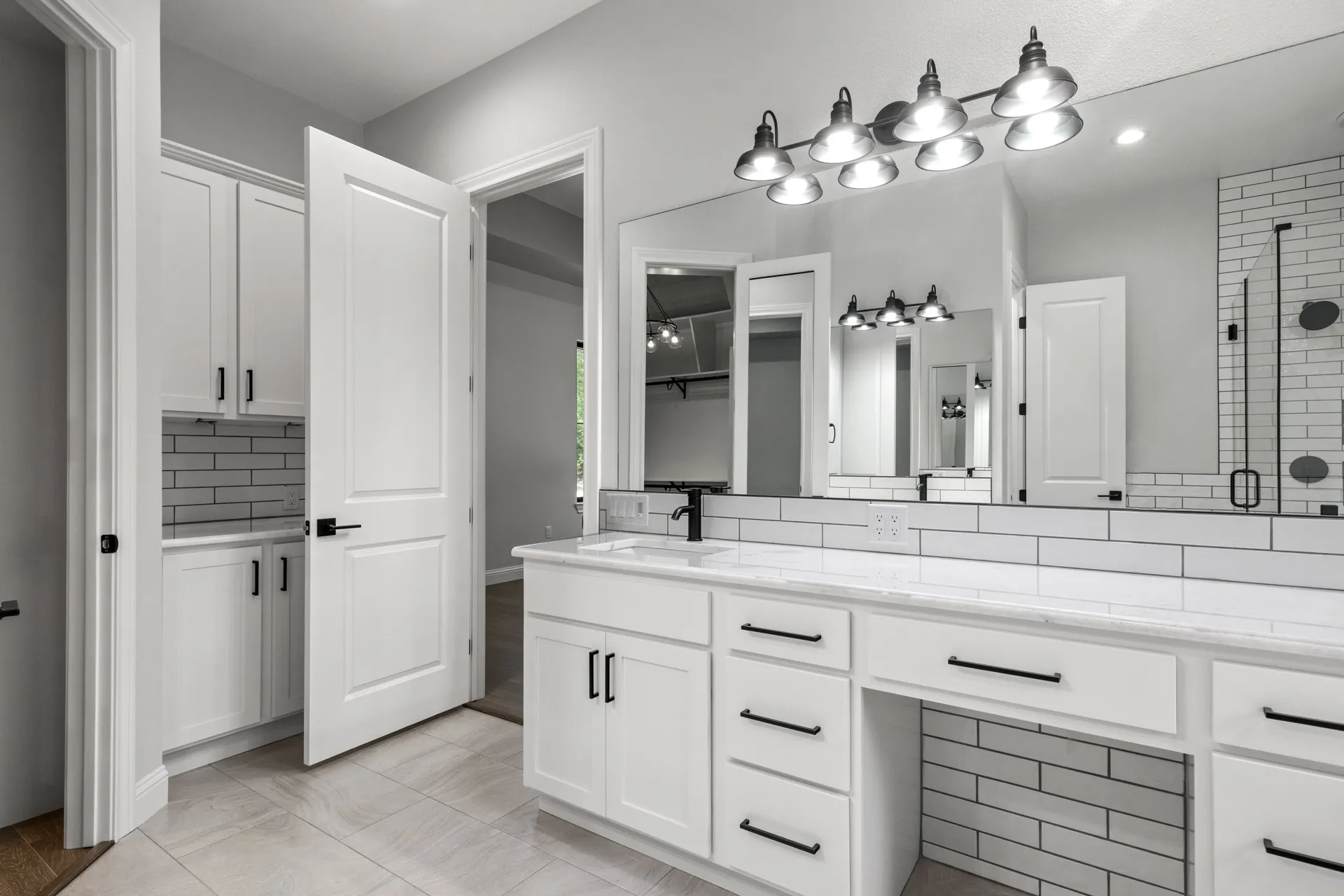 Single Family Residence For Sale in Titus County , 1013 County Road 4420, Mt Pleasant, Texas 75455, 4 Bedrooms, 4 Bathrooms, 2 Garage spaces, 3,819 Sqft, built in 2023, Price $759,000, mls#21341016, Real Estate Agent in Mt Pleasant, Homes For Sale in Titus county, Homes For Sale in Mt Pleasant, Realtor in Mt Pleasant Texas, Real Estate Brokerage Independent Realty Texas, Luminita Cordes Realtor