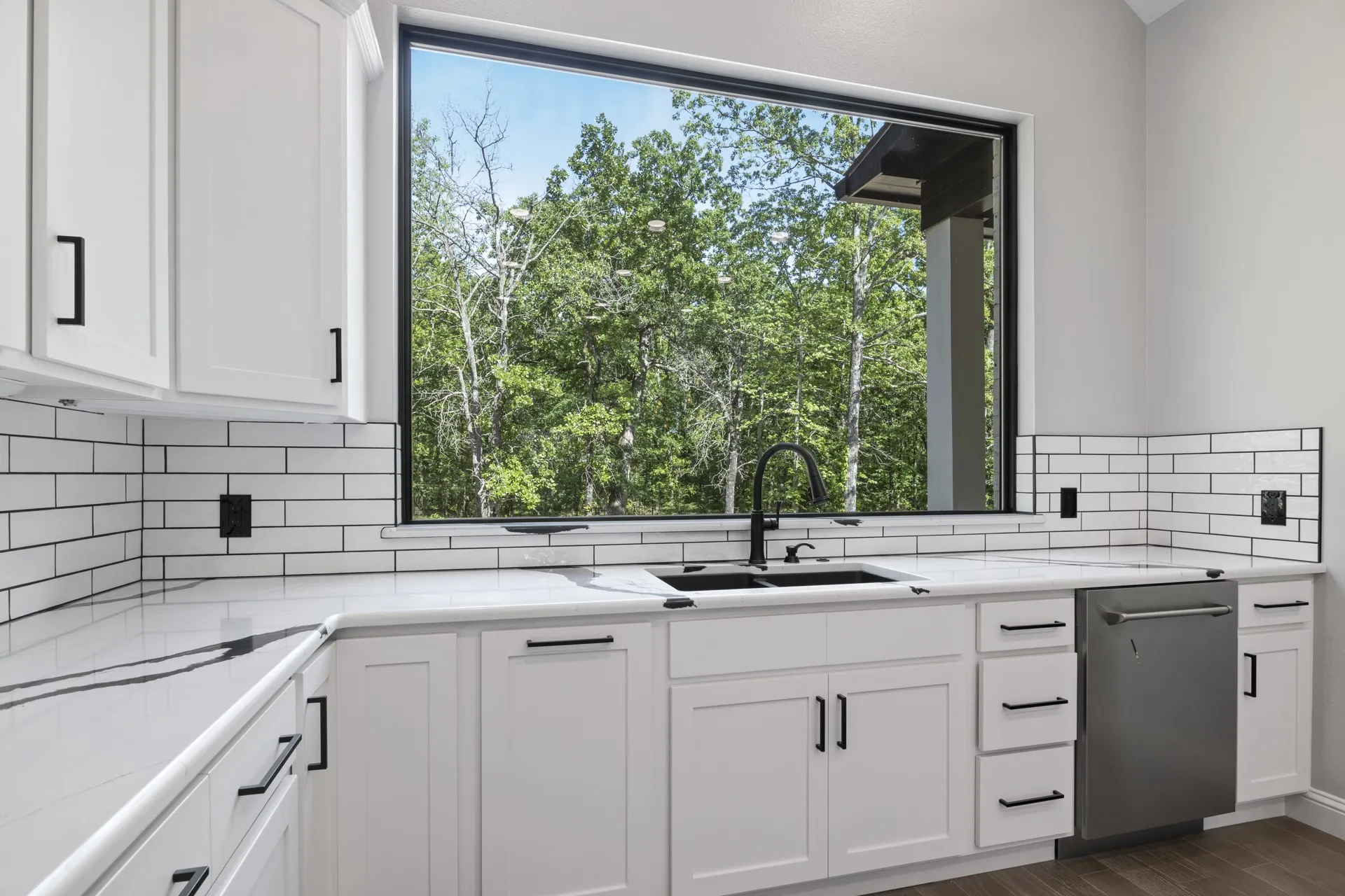 Single Family Residence For Sale in Titus County , 1013 County Road 4420, Mt Pleasant, Texas 75455, 4 Bedrooms, 4 Bathrooms, 2 Garage spaces, 3,819 Sqft, built in 2023, Price $759,000, mls#21341016, Real Estate Agent in Mt Pleasant, Homes For Sale in Titus county, Homes For Sale in Mt Pleasant, Realtor in Mt Pleasant Texas, Real Estate Brokerage Independent Realty Texas, Luminita Cordes Realtor