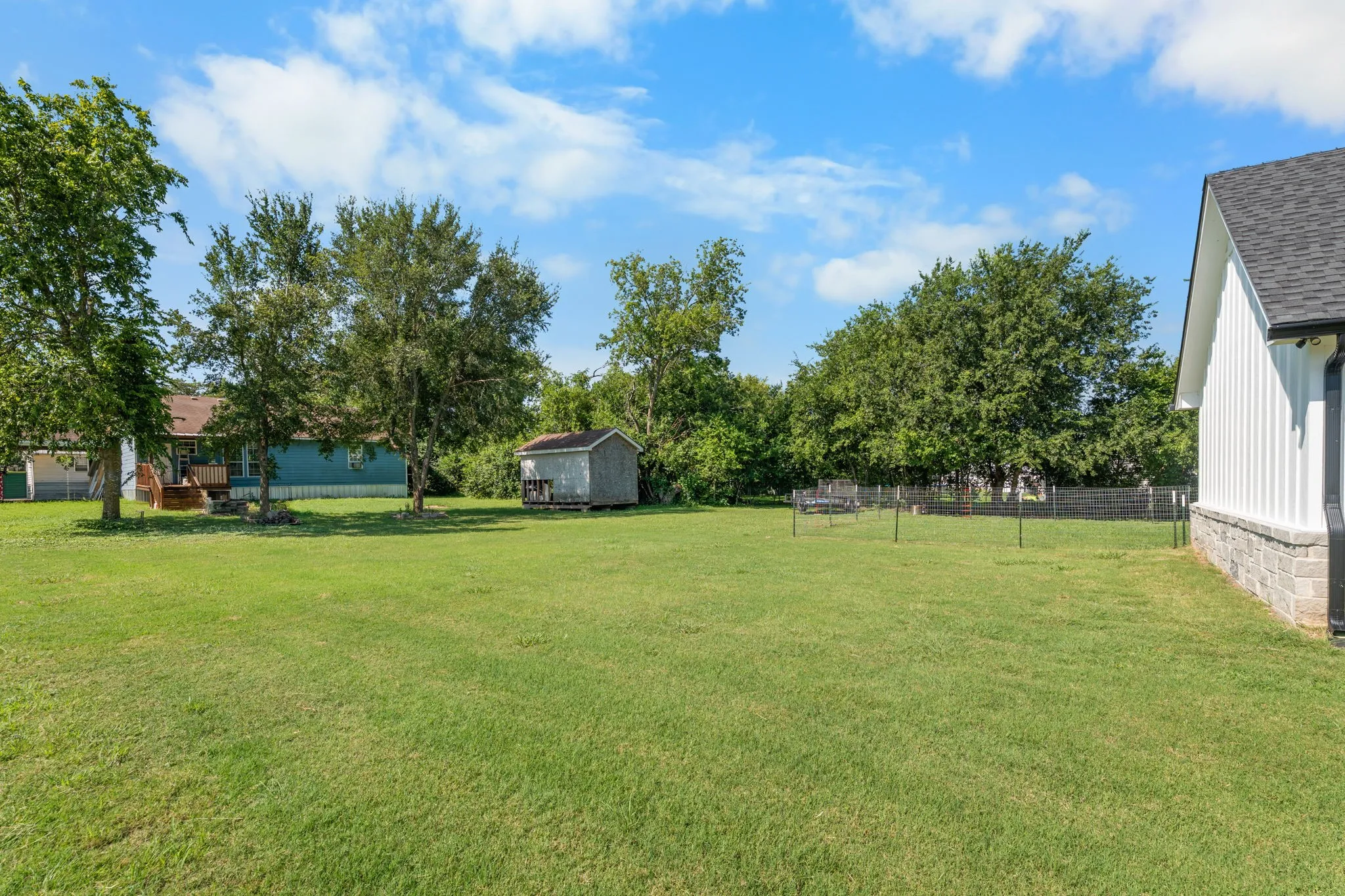 Single Family Residence For Sale in Mc Lennan County , 304 E Adams Street, Riesel, Texas 76682, 3 Bedroom, 3 Bathroom, 2 Garage spaces, 1,668 Sqft, built in 2023, mls#21340671, Real Estate Agent in Riesel, Homes For Sale in Mc Lennan county, Homes For Sale in Riesel, Realtor in Riesel Texas, Real Estate Brokerage Independent Realty Texas, Luminita Cordes Realtor