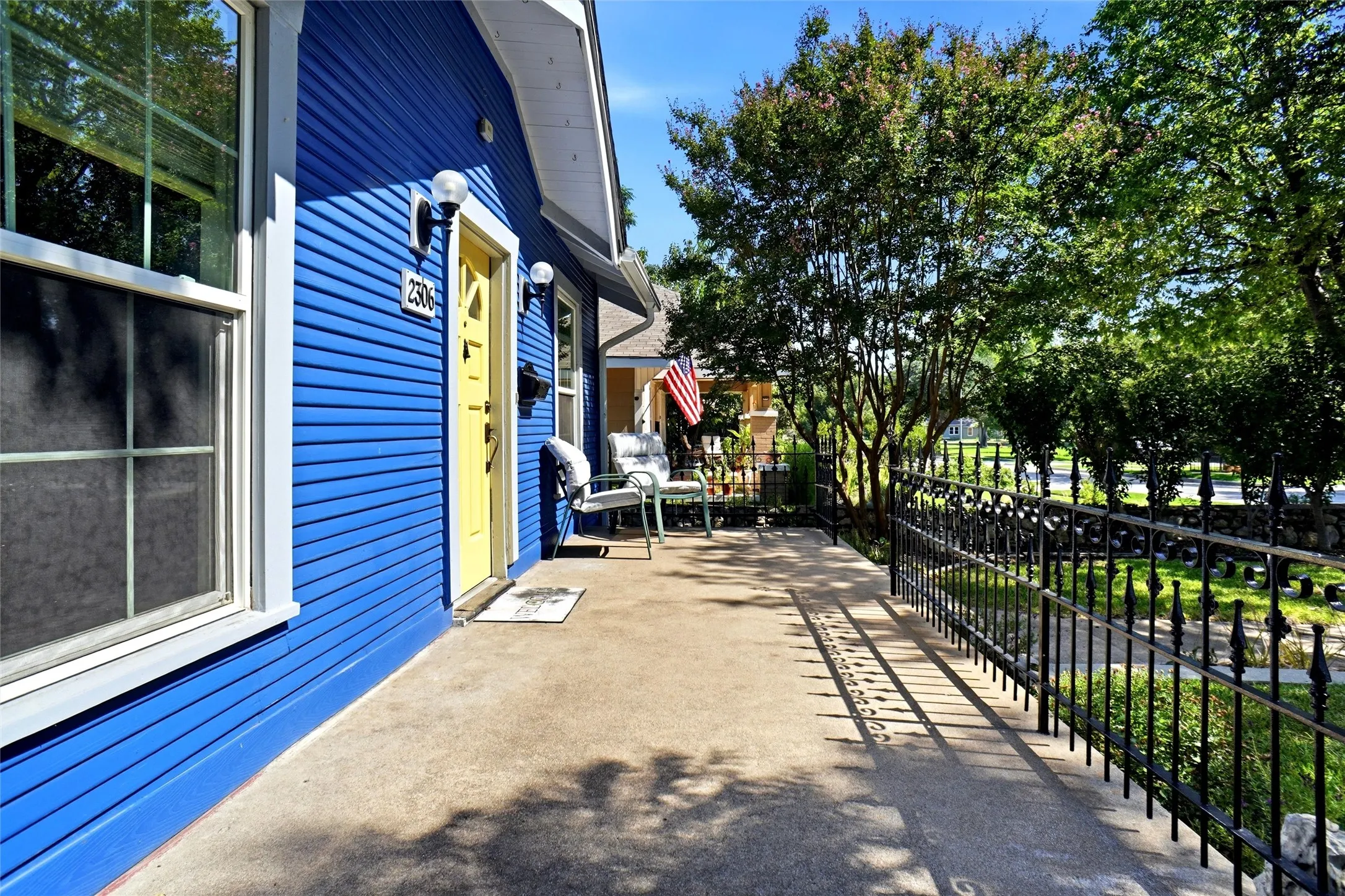 Front porch black wrought iron railing
