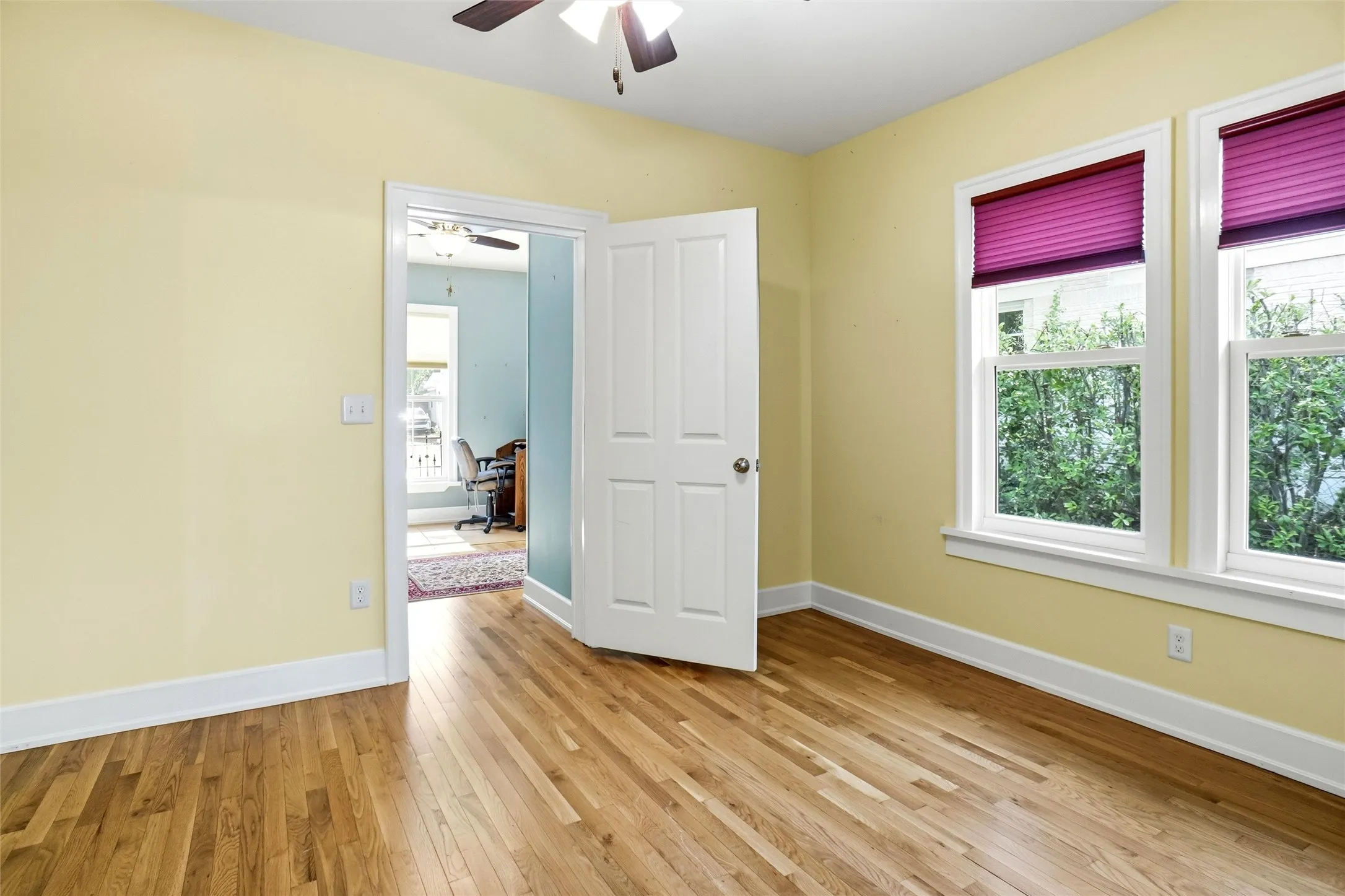 Single Family Residence For Sale in Tarrant County , 2306 Western Avenue, Fort Worth, Texas 76107, 3 Bedroom, 2 Bathroom, Garage spaces, 1,708 Sqft, built in 1923, mls#21340205, Real Estate Agent in Fort Worth, Homes For Sale in Tarrant county, Homes For Sale in Fort Worth, Realtor in Fort Worth Texas, Real Estate Brokerage Independent Realty Texas, Luminita Cordes Realtor