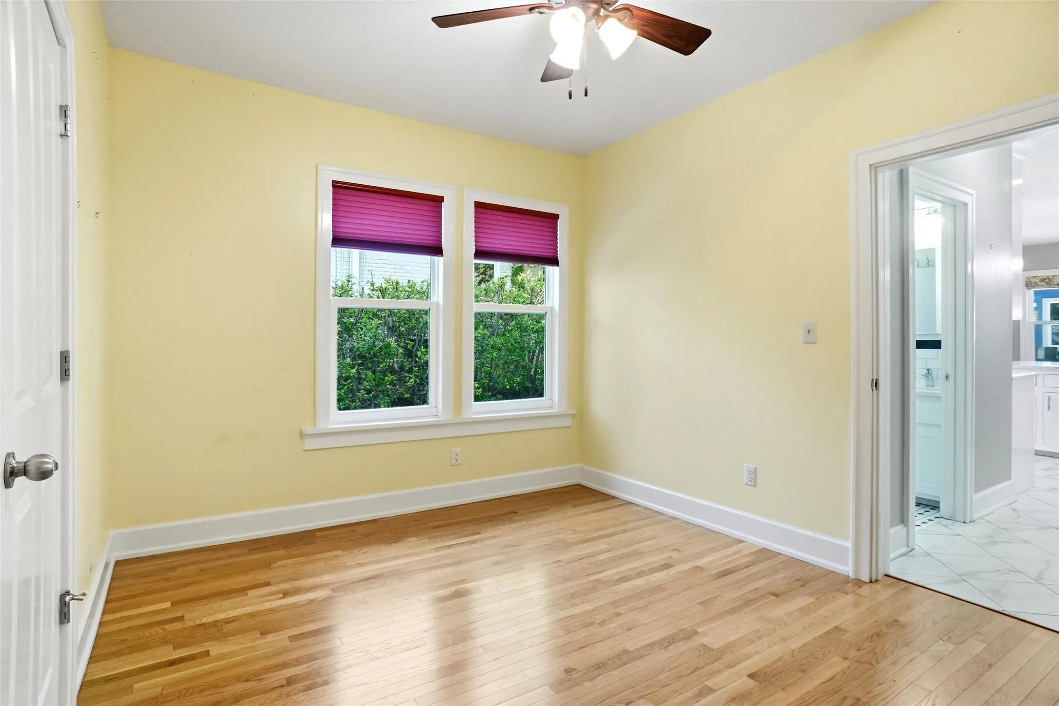 Single Family Residence For Sale in Tarrant County , 2306 Western Avenue, Fort Worth, Texas 76107, 3 Bedroom, 2 Bathroom, Garage spaces, 1,708 Sqft, built in 1923, mls#21340205, Real Estate Agent in Fort Worth, Homes For Sale in Tarrant county, Homes For Sale in Fort Worth, Realtor in Fort Worth Texas, Real Estate Brokerage Independent Realty Texas, Luminita Cordes Realtor