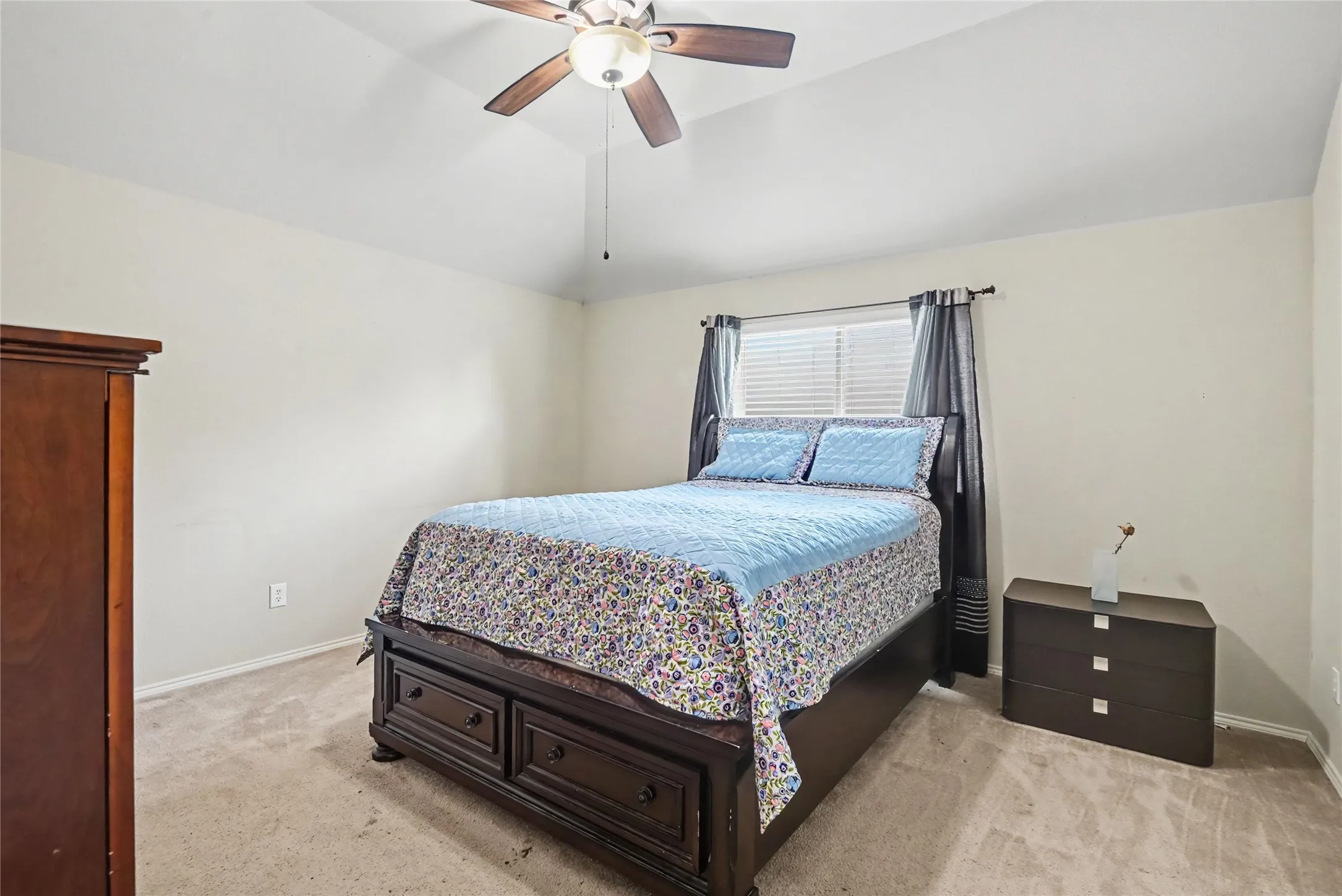 Single Family Residence For Sale in Tarrant County , 1201 Nighthawk Road, Fort Worth, Texas 76108, 4 Bedroom, 3 Bathroom, 2 Garage spaces, 3,116 Sqft, built in 2008, mls#21337596, Real Estate Agent in Fort Worth, Homes For Sale in Tarrant county, Homes For Sale in Fort Worth, Realtor in Fort Worth Texas, Real Estate Brokerage Independent Realty Texas, Luminita Cordes Realtor