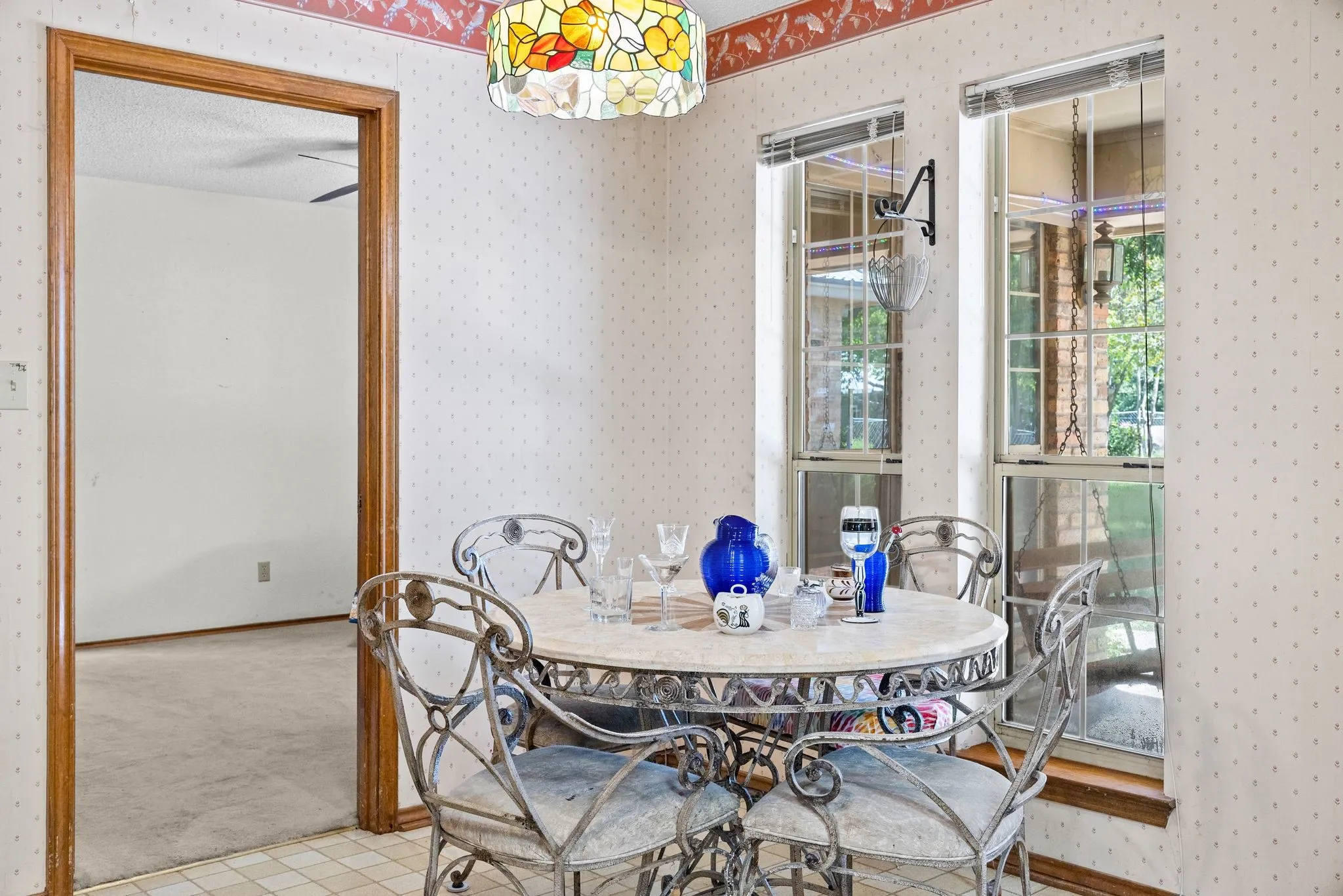 Single Family Residence For Sale in Delta County , 301 Paris Street, Pecan Gap, Texas 75469, 3 Bedroom, 2 Bathroom, 2 Garage spaces, 1,837 Sqft, built in 1986, mls#21340662, Real Estate Agent in Pecan Gap, Homes For Sale in Delta county, Homes For Sale in Pecan Gap, Realtor in Pecan Gap Texas, Real Estate Brokerage Independent Realty Texas, Luminita Cordes Realtor