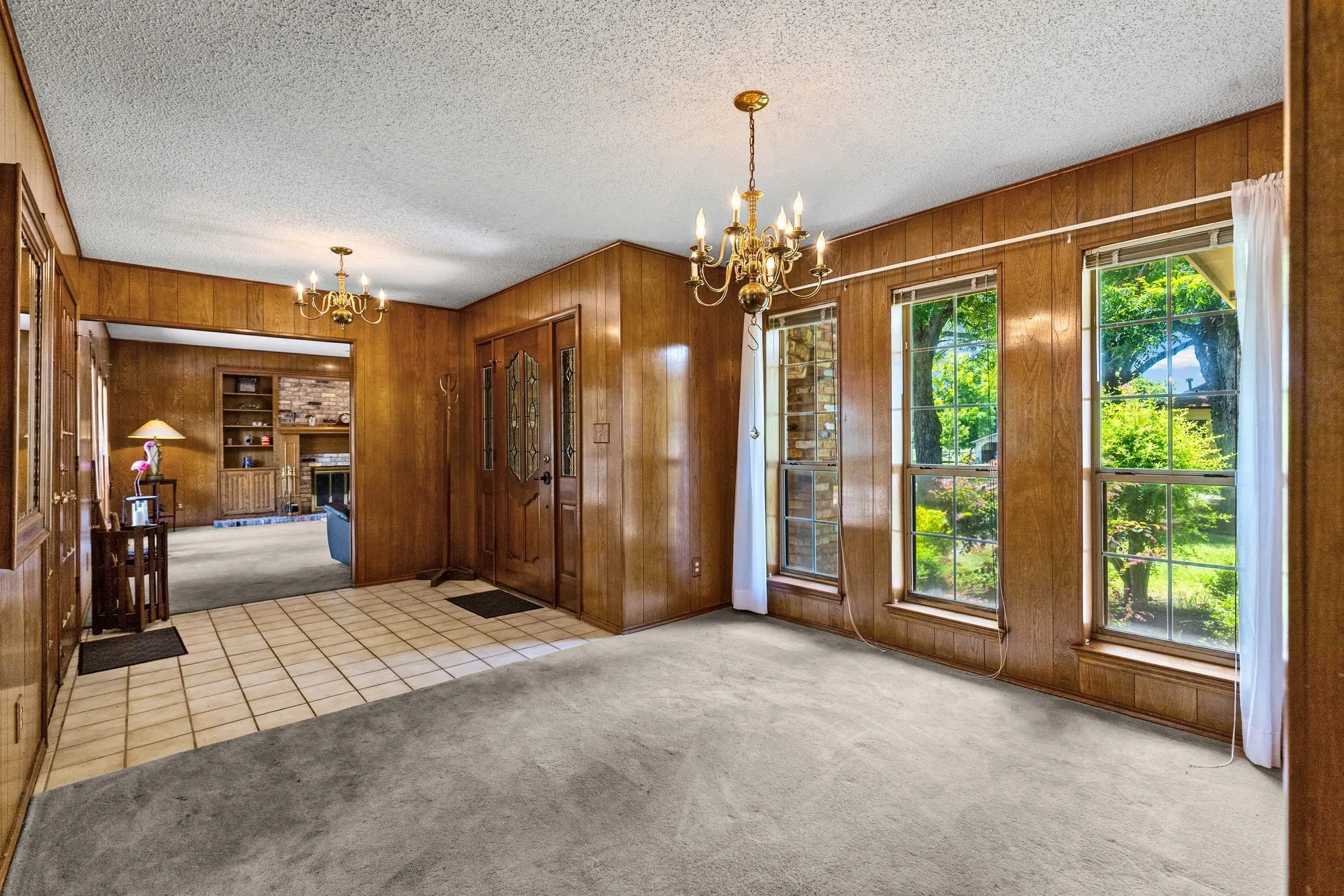 Single Family Residence For Sale in Delta County , 301 Paris Street, Pecan Gap, Texas 75469, 3 Bedroom, 2 Bathroom, 2 Garage spaces, 1,837 Sqft, built in 1986, mls#21340662, Real Estate Agent in Pecan Gap, Homes For Sale in Delta county, Homes For Sale in Pecan Gap, Realtor in Pecan Gap Texas, Real Estate Brokerage Independent Realty Texas, Luminita Cordes Realtor