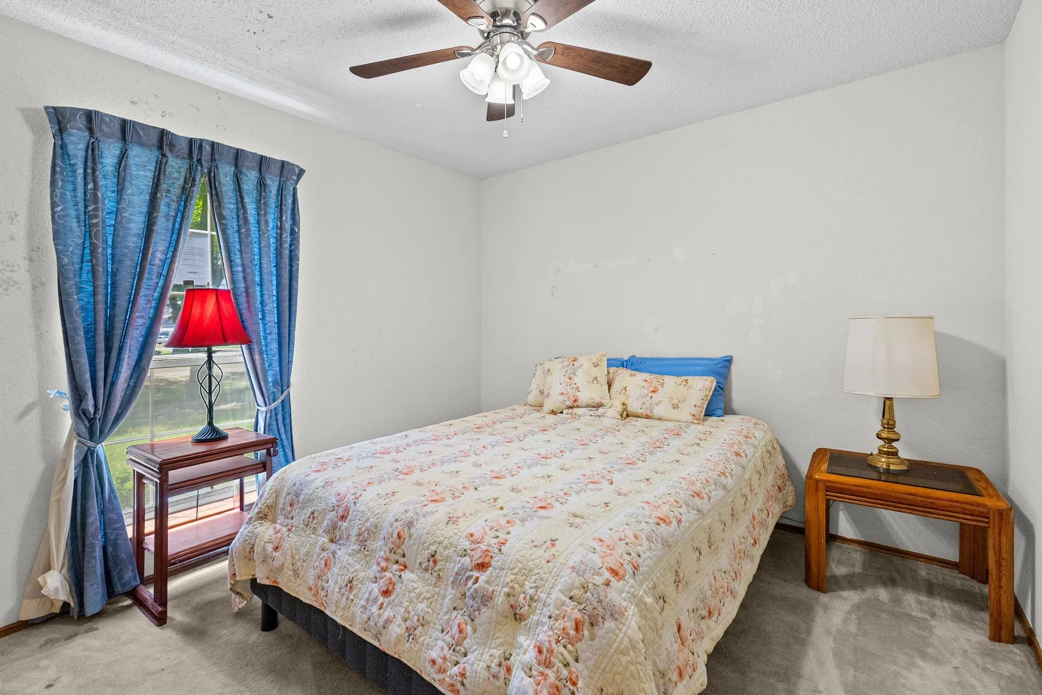 Single Family Residence For Sale in Delta County , 301 Paris Street, Pecan Gap, Texas 75469, 3 Bedroom, 2 Bathroom, 2 Garage spaces, 1,837 Sqft, built in 1986, mls#21340662, Real Estate Agent in Pecan Gap, Homes For Sale in Delta county, Homes For Sale in Pecan Gap, Realtor in Pecan Gap Texas, Real Estate Brokerage Independent Realty Texas, Luminita Cordes Realtor