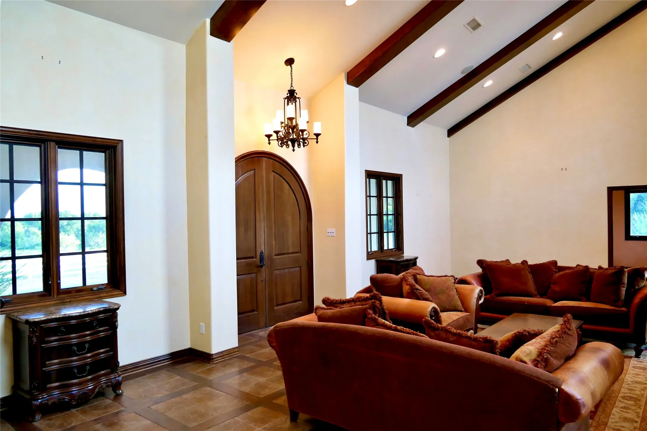 Farm For Sale in Hood County , 3200 Meander Road, Granbury, Texas 76049, 4 Bedrooms, 4 Bathrooms, 3 Garage spaces, 4,400 Sqft, built in 2005, Price $3,695,987, mls#21340281, Real Estate Agent in Granbury, Homes For Sale in Hood county, Homes For Sale in Granbury, Realtor in Granbury Texas, Real Estate Brokerage Independent Realty Texas, Luminita Cordes Realtor