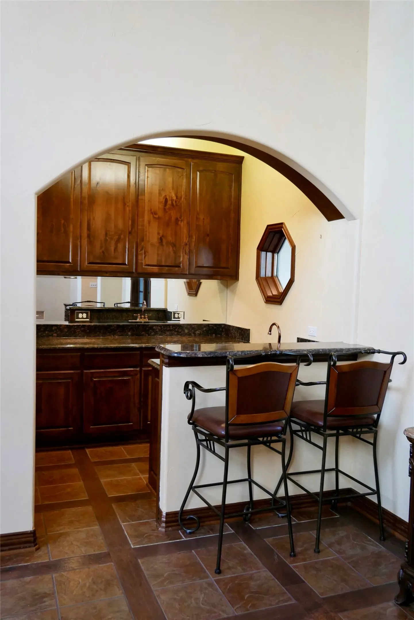 Farm For Sale in Hood County , 3200 Meander Road, Granbury, Texas 76049, 4 Bedrooms, 4 Bathrooms, 3 Garage spaces, 4,400 Sqft, built in 2005, Price $3,695,987, mls#21340281, Real Estate Agent in Granbury, Homes For Sale in Hood county, Homes For Sale in Granbury, Realtor in Granbury Texas, Real Estate Brokerage Independent Realty Texas, Luminita Cordes Realtor