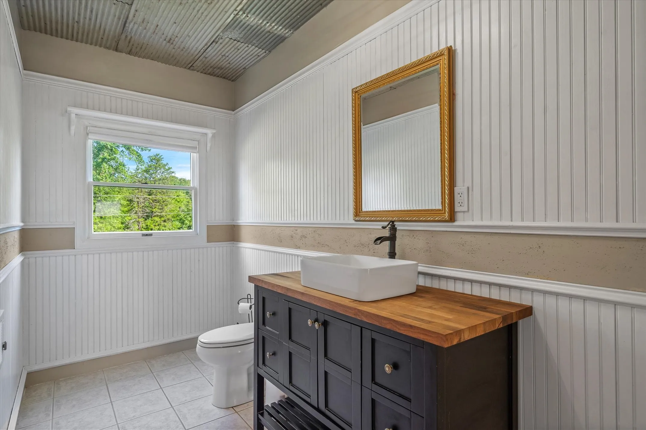 Single Family Residence For Sale in Van Zandt County , 111 VZ County Road 3626, Edgewood, Texas 75117, 3 Bedroom, 1 Bathroom, Garage spaces, 1,444 Sqft, built in 1980, mls#21315154, Real Estate Agent in Edgewood, Homes For Sale in Van Zandt county, Homes For Sale in Edgewood, Realtor in Edgewood Texas, Real Estate Brokerage Independent Realty Texas, Luminita Cordes Realtor