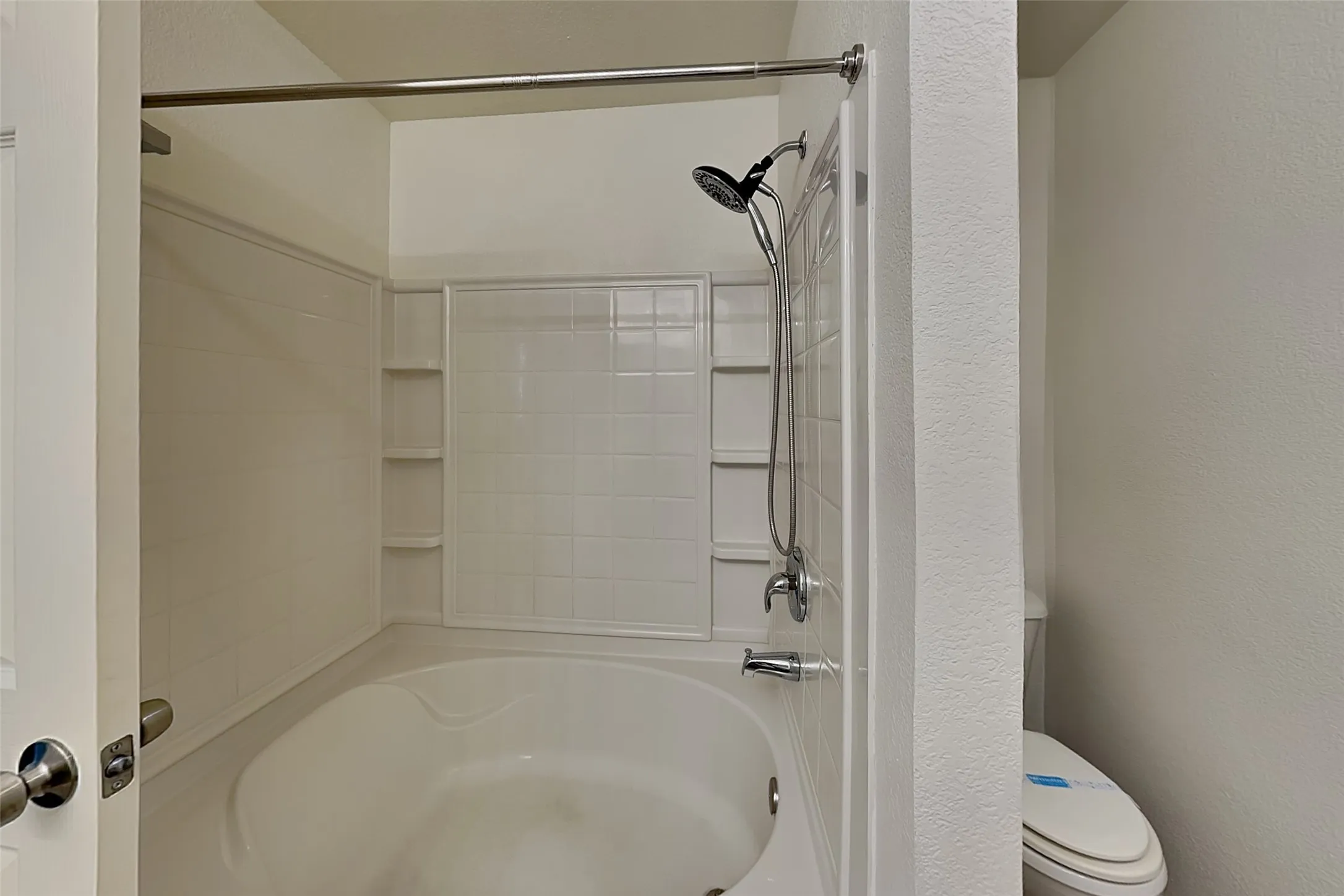 Single Family Residence For Rent in Tarrant County , 11705 Cottontail Drive, Fort Worth, Texas 76244, 4 Bedroom, 2 Bathroom, 2 Garage spaces, 1,543 Sqft, built in 2003, mls#21341048, Real Estate Agent in Fort Worth, Homes For Rent in Tarrant county, Homes For Rent in Fort Worth, Realtor in Fort Worth Texas, Real Estate Brokerage Independent Realty Texas, Luminita Cordes Realtor