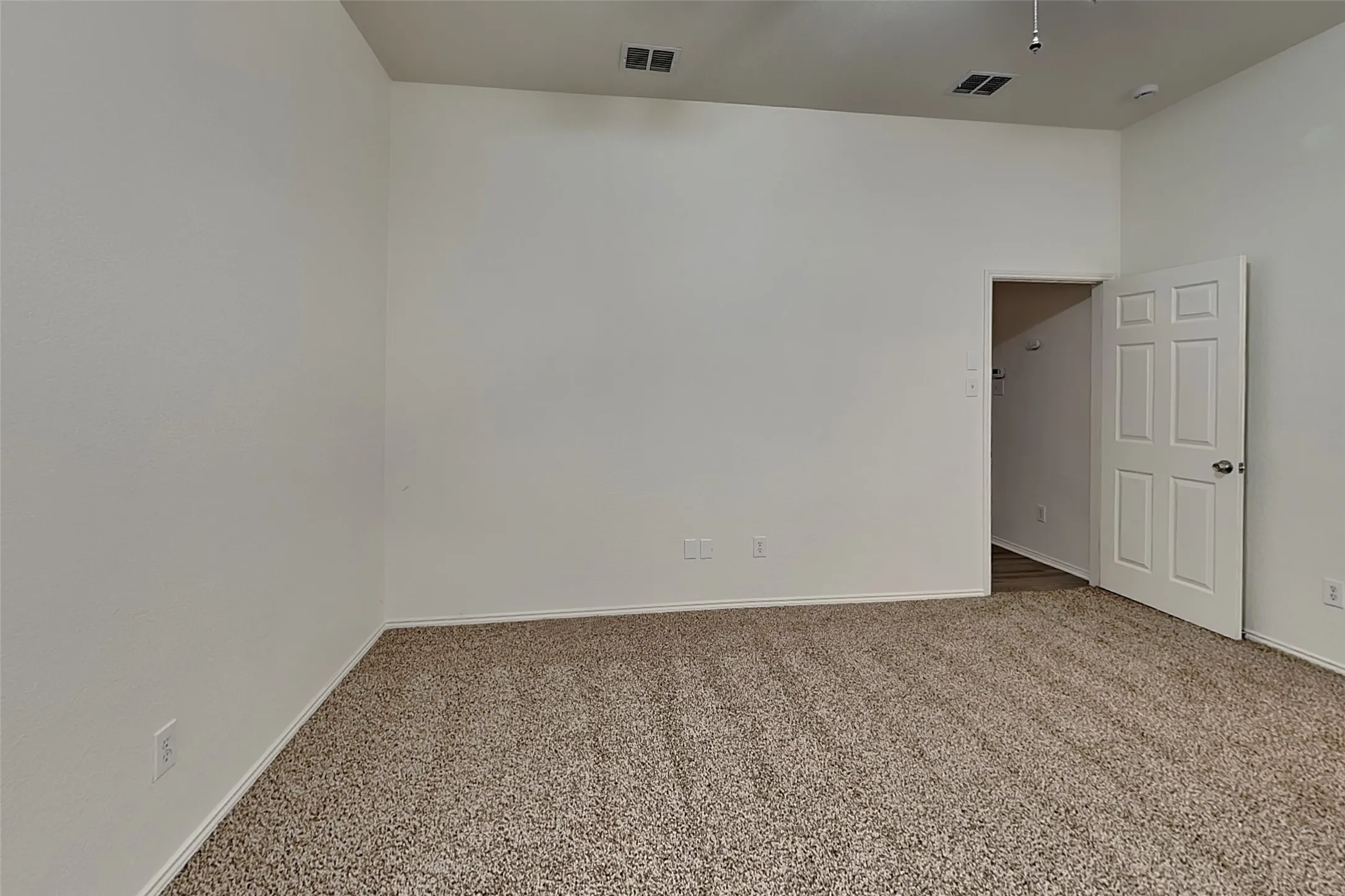Single Family Residence For Rent in Tarrant County , 11705 Cottontail Drive, Fort Worth, Texas 76244, 4 Bedroom, 2 Bathroom, 2 Garage spaces, 1,543 Sqft, built in 2003, mls#21341048, Real Estate Agent in Fort Worth, Homes For Rent in Tarrant county, Homes For Rent in Fort Worth, Realtor in Fort Worth Texas, Real Estate Brokerage Independent Realty Texas, Luminita Cordes Realtor