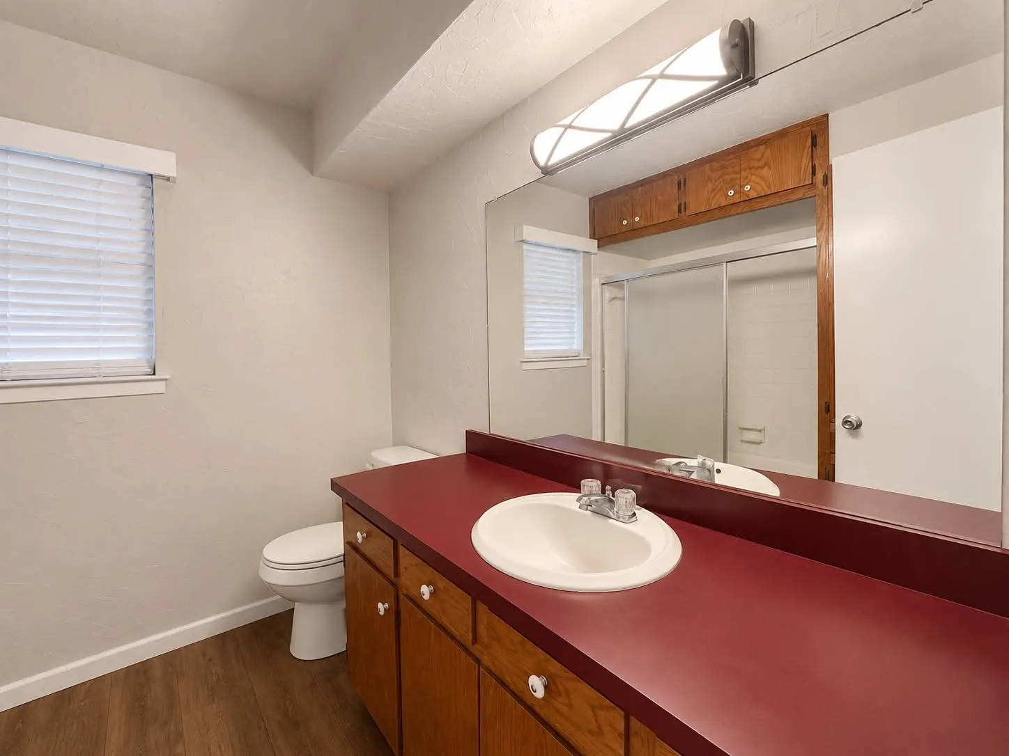 Single Family Residence For Sale in Henderson County , 154 Harbor Drive, Gun Barrel City, Texas 75156, 2 Bedrooms, 1 Bathroom, Garage spaces, 994 Sqft, built in 1974, Price $285,000, mls#21334955, Real Estate Agent in Gun Barrel City, Homes For Sale in Henderson county, Homes For Sale in Gun Barrel City, Realtor in Gun Barrel City Texas, Real Estate Brokerage Independent Realty Texas, Luminita Cordes Realtor