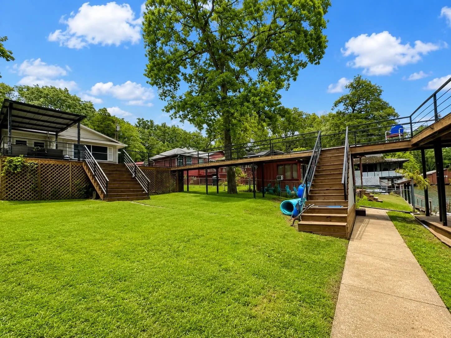 Single Family Residence For Sale in Henderson County , 154 Harbor Drive, Gun Barrel City, Texas 75156, 2 Bedrooms, 1 Bathroom, Garage spaces, 994 Sqft, built in 1974, Price $285,000, mls#21334955, Real Estate Agent in Gun Barrel City, Homes For Sale in Henderson county, Homes For Sale in Gun Barrel City, Realtor in Gun Barrel City Texas, Real Estate Brokerage Independent Realty Texas, Luminita Cordes Realtor